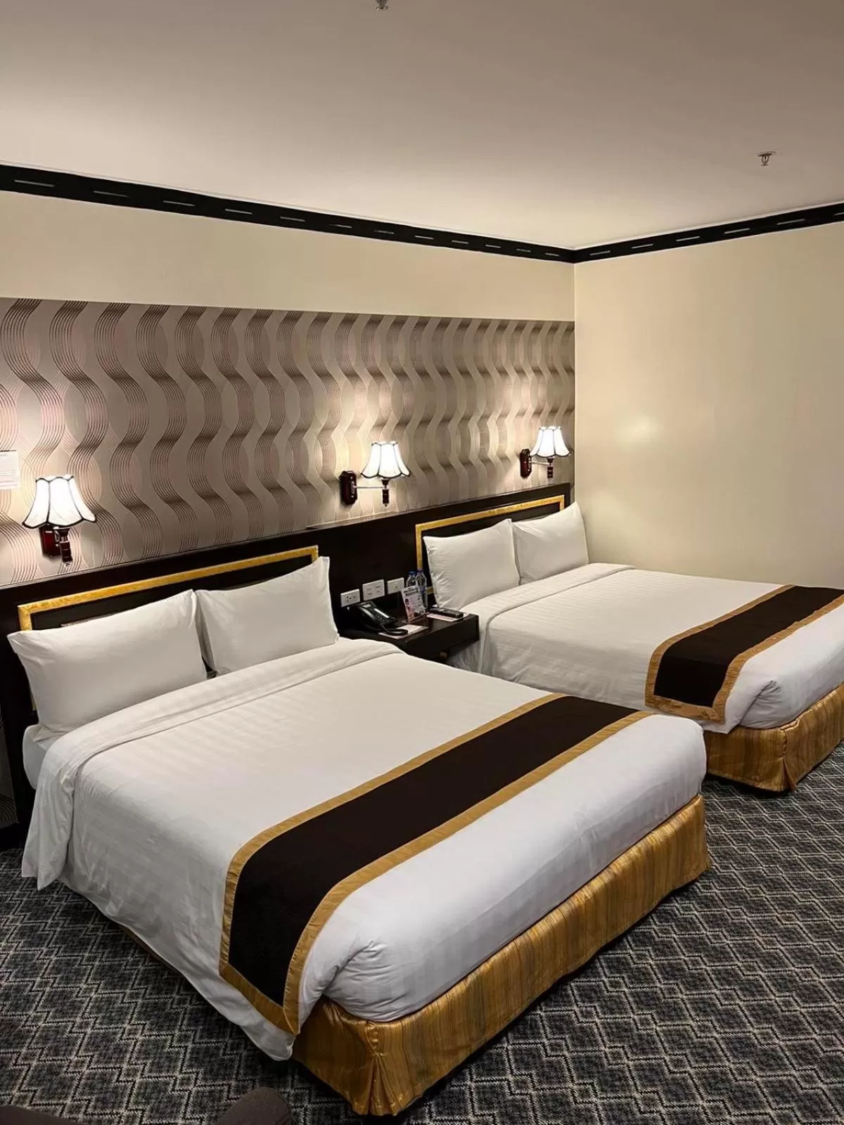 Double or Twin Room in Bayview Park Hotel Manila