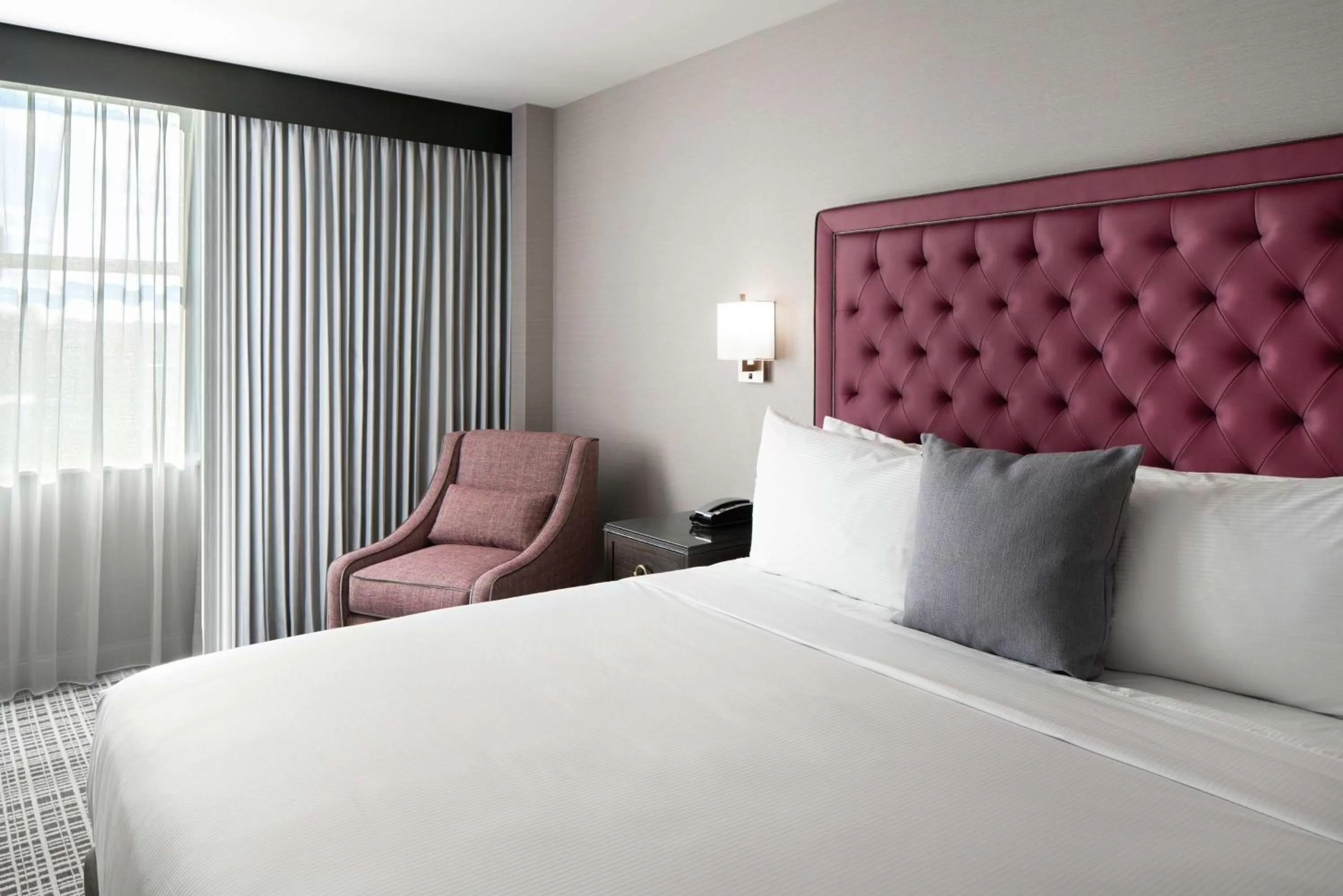 King Room in The Axis Moline Hotel, Tapestry Collection By Hilton