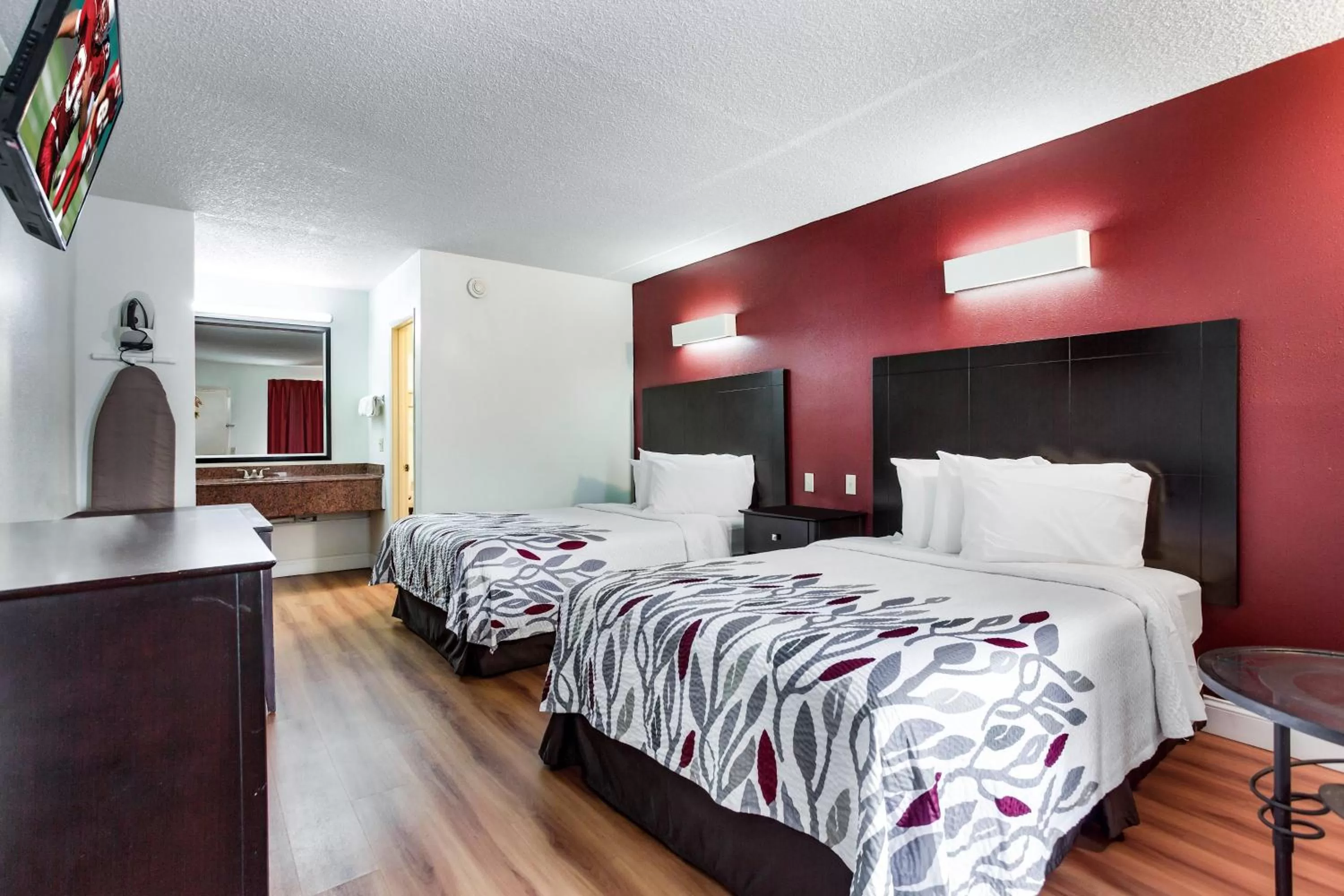 Deluxe Double Room with Two Double Beds - Non-Smoking in Red Roof Inn Monteagle - I-24