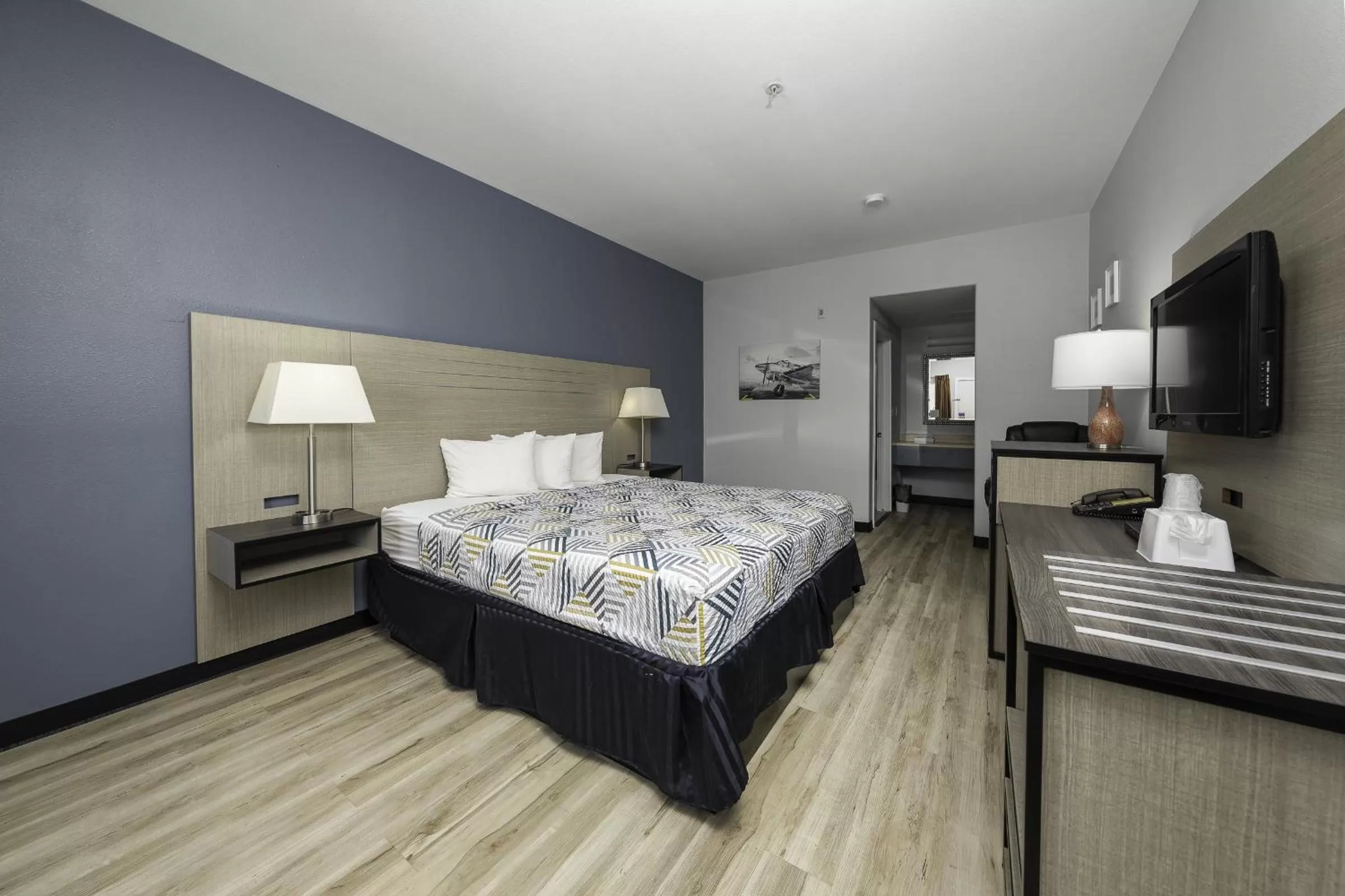 King Room - Non-Smoking in Baymont by Wyndham Ridgecrest