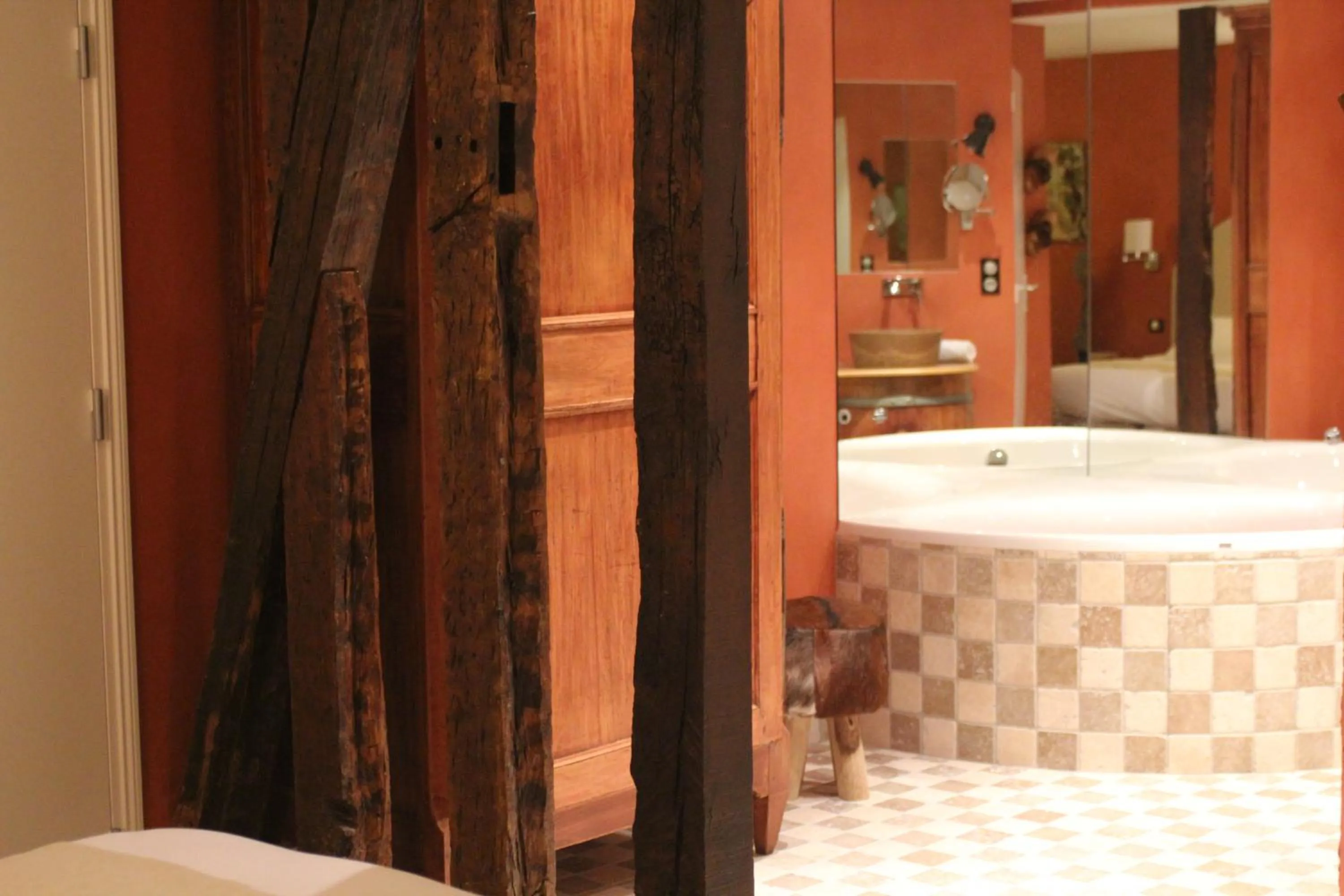 Superior Double Room in Logis Hôtels Restaurant Les 3 Rois