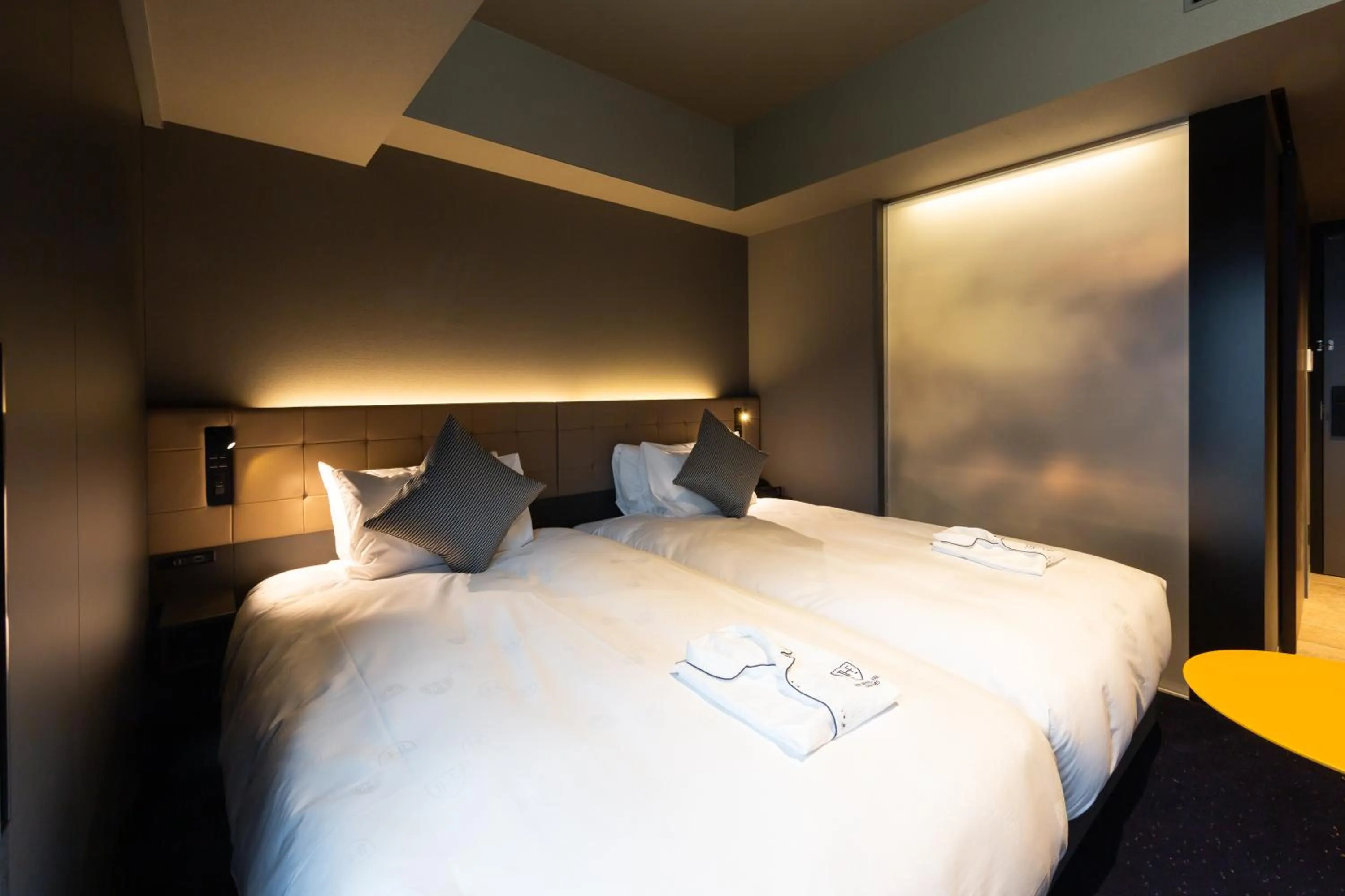 Standard Twin Room - single occupancy in The Royal Park Canvas - Ginza 8