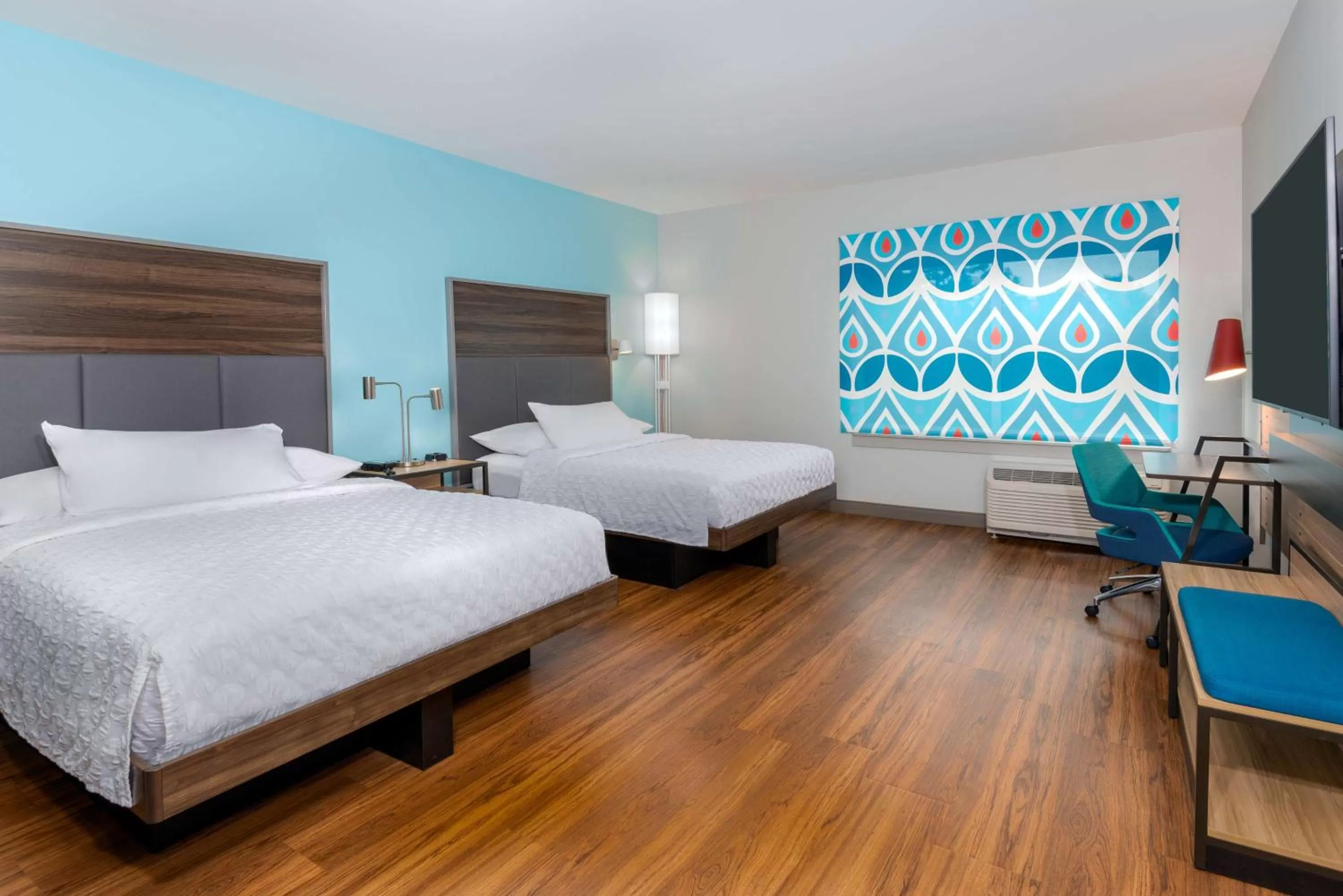 Queen Room with Two Queen Beds - Mobility Access in Tru By Hilton Spartanburg