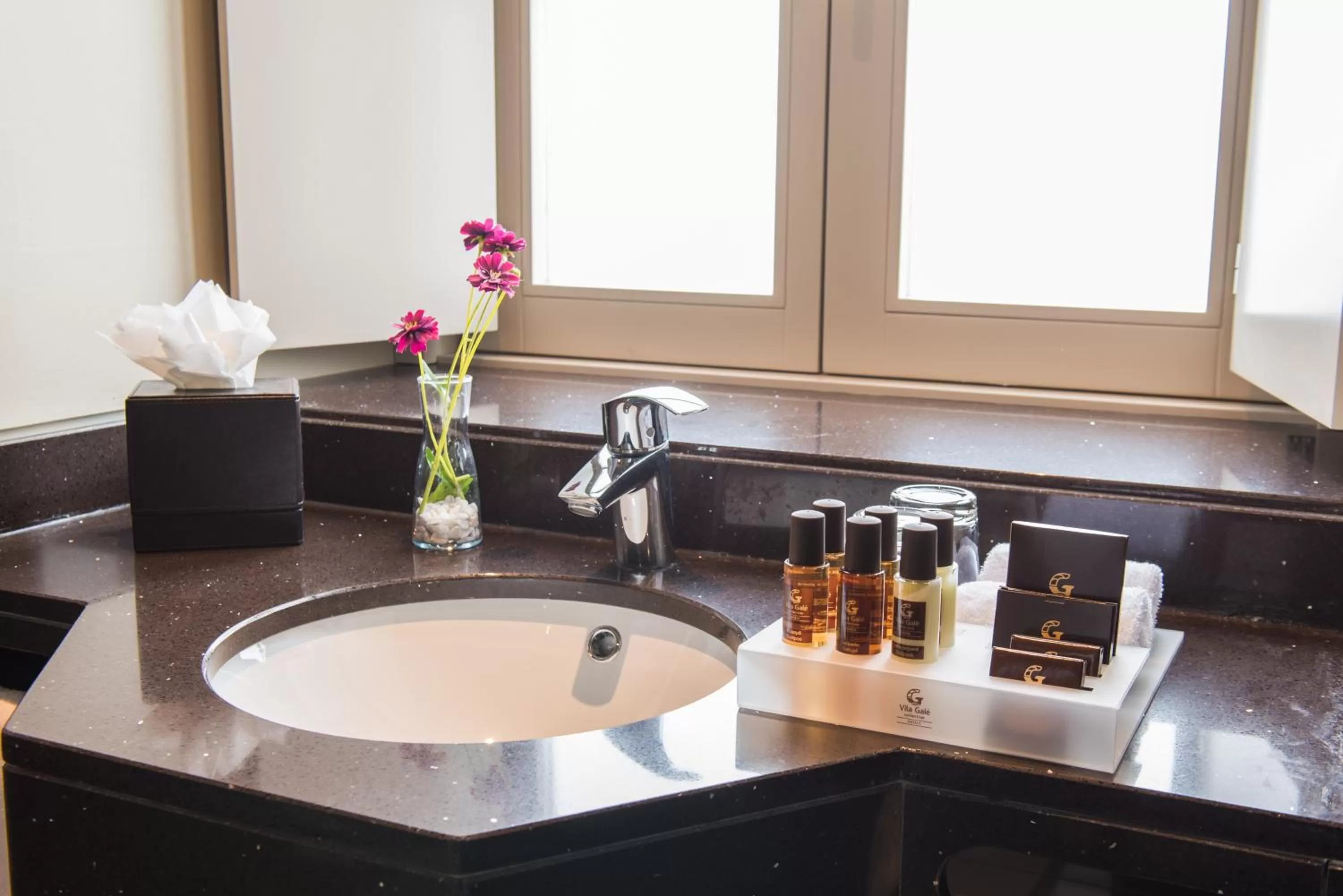 Standard Twin Room with Sofa in Vila Gale Collection Elvas