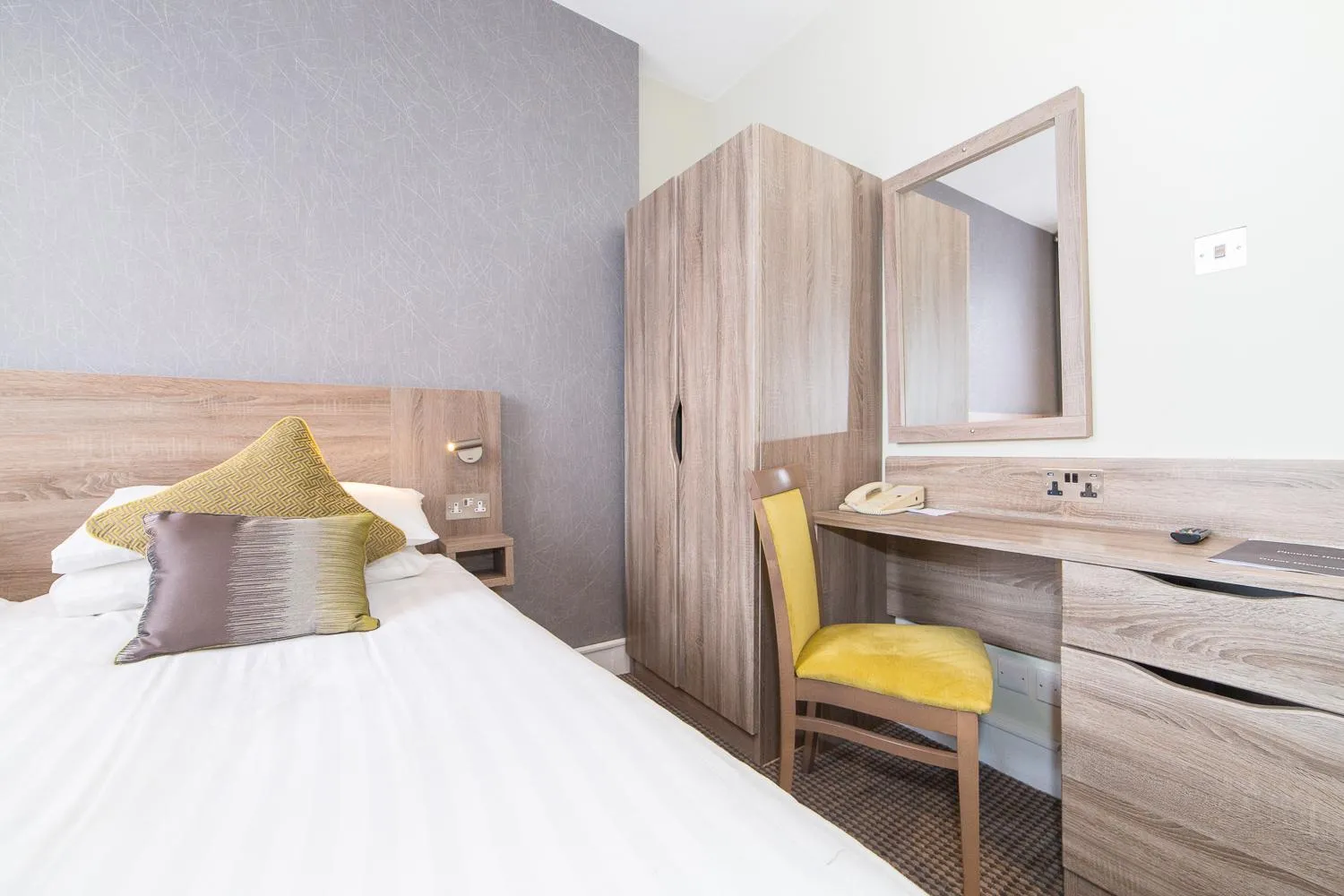 Quadruple Room in Phoenix Hotel