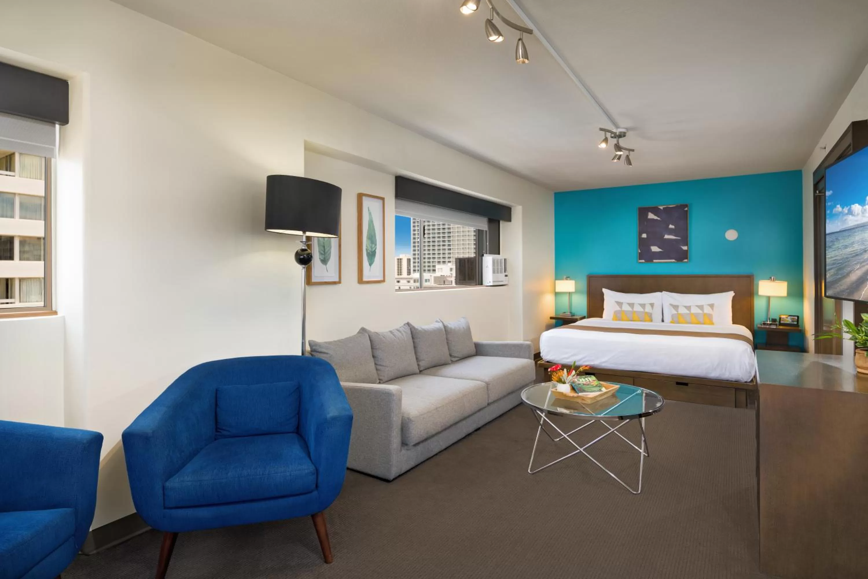 Junior Suite with Ocean View in VIVE Hotel Waikiki