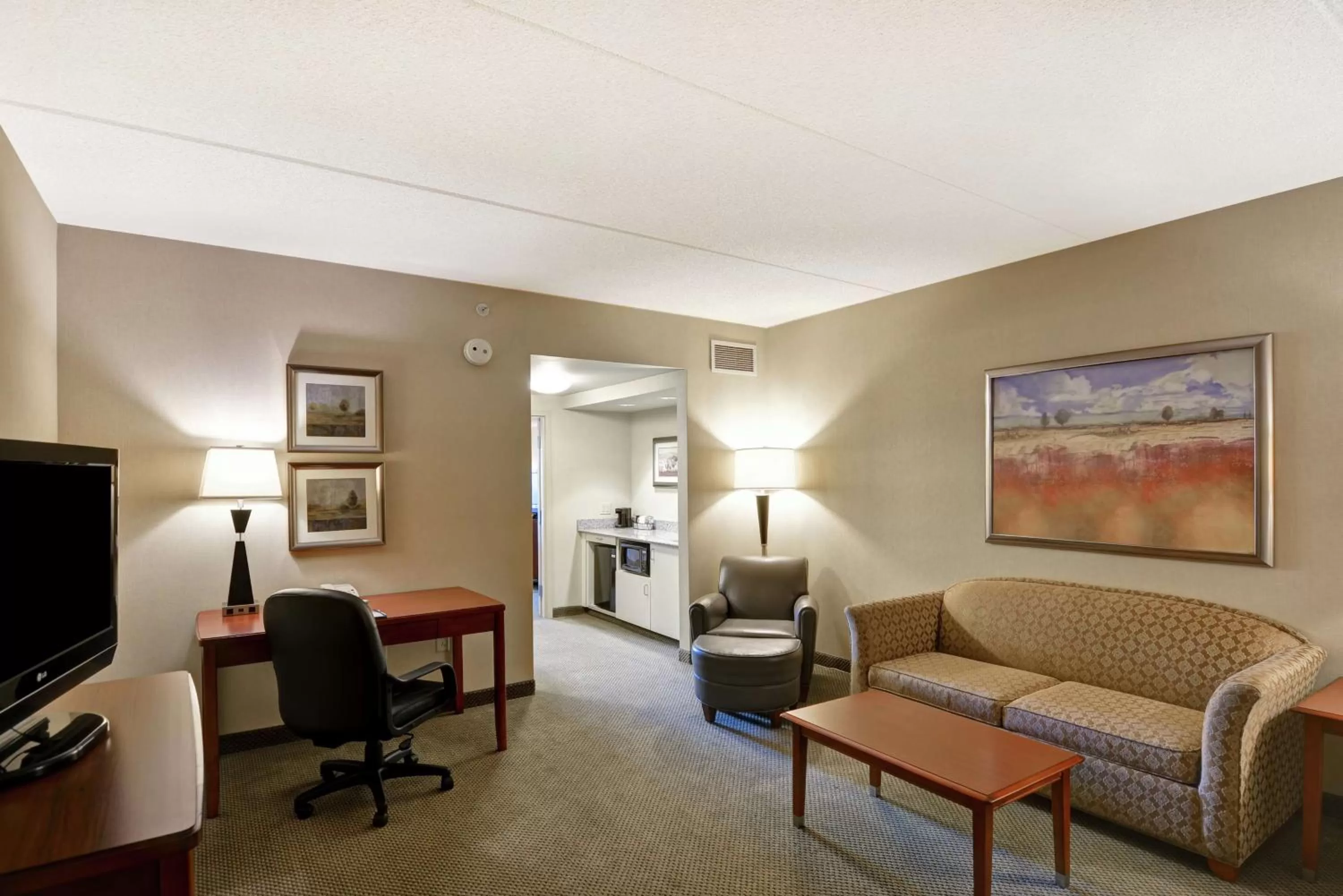 One-Bedroom King Suite - Non-Smoking in Hampton Inn Sayre