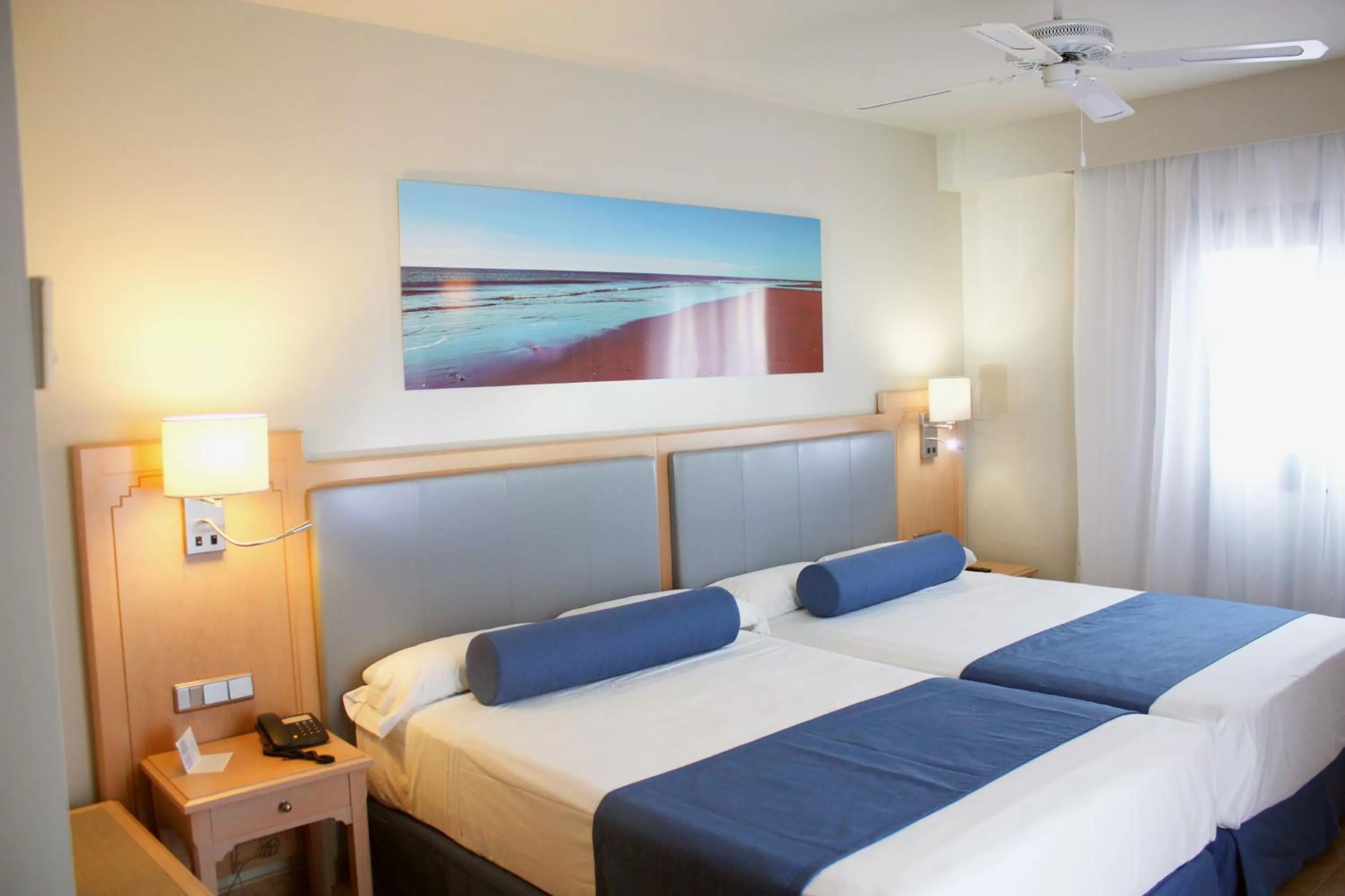 Confort Double Room (2 Adults + 2 Children) in Playacanela