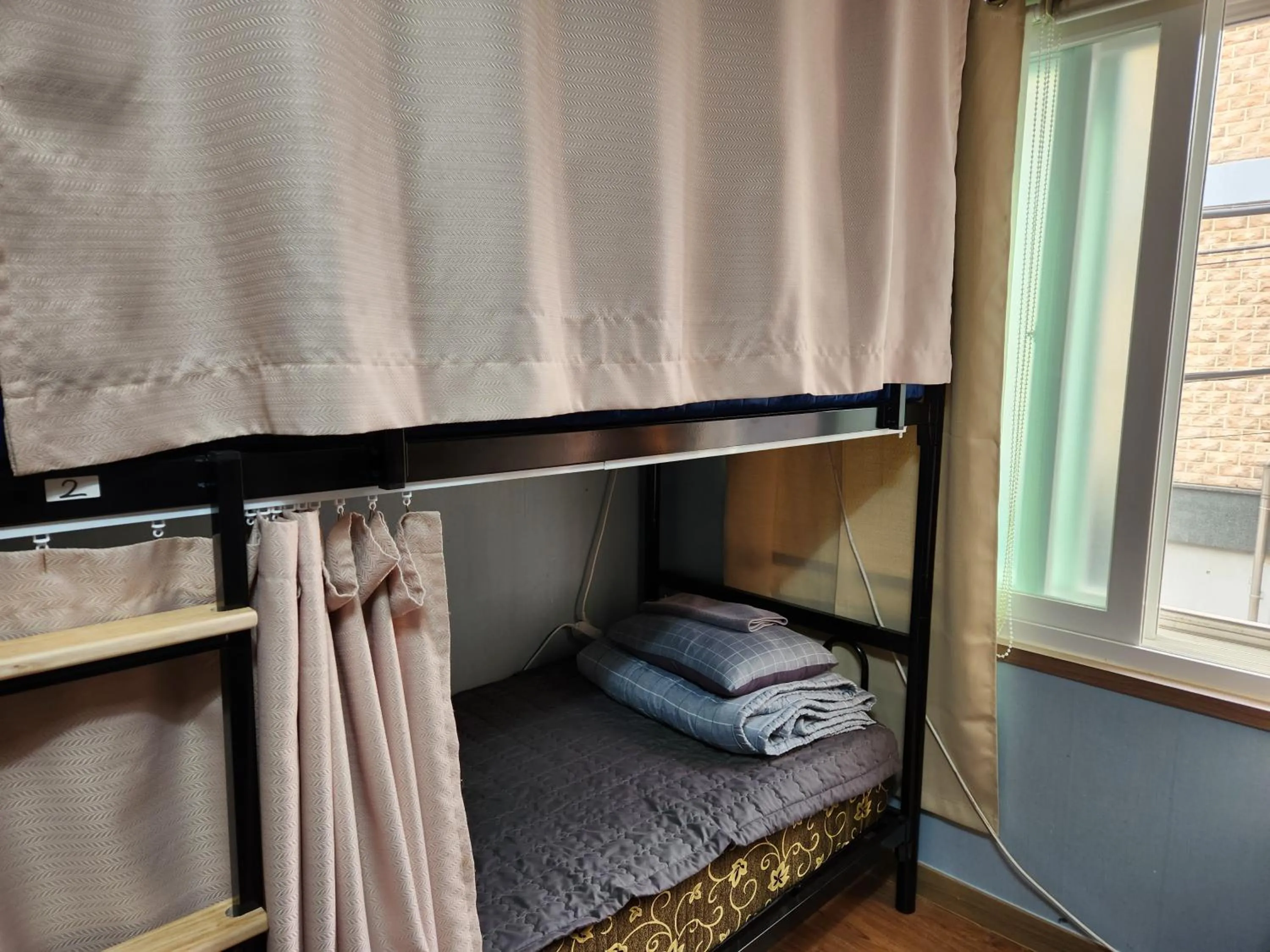 Bed in 8-Bed Mixed Dormitory Room in Birdsnest Hostel Hongdae Foreigner only