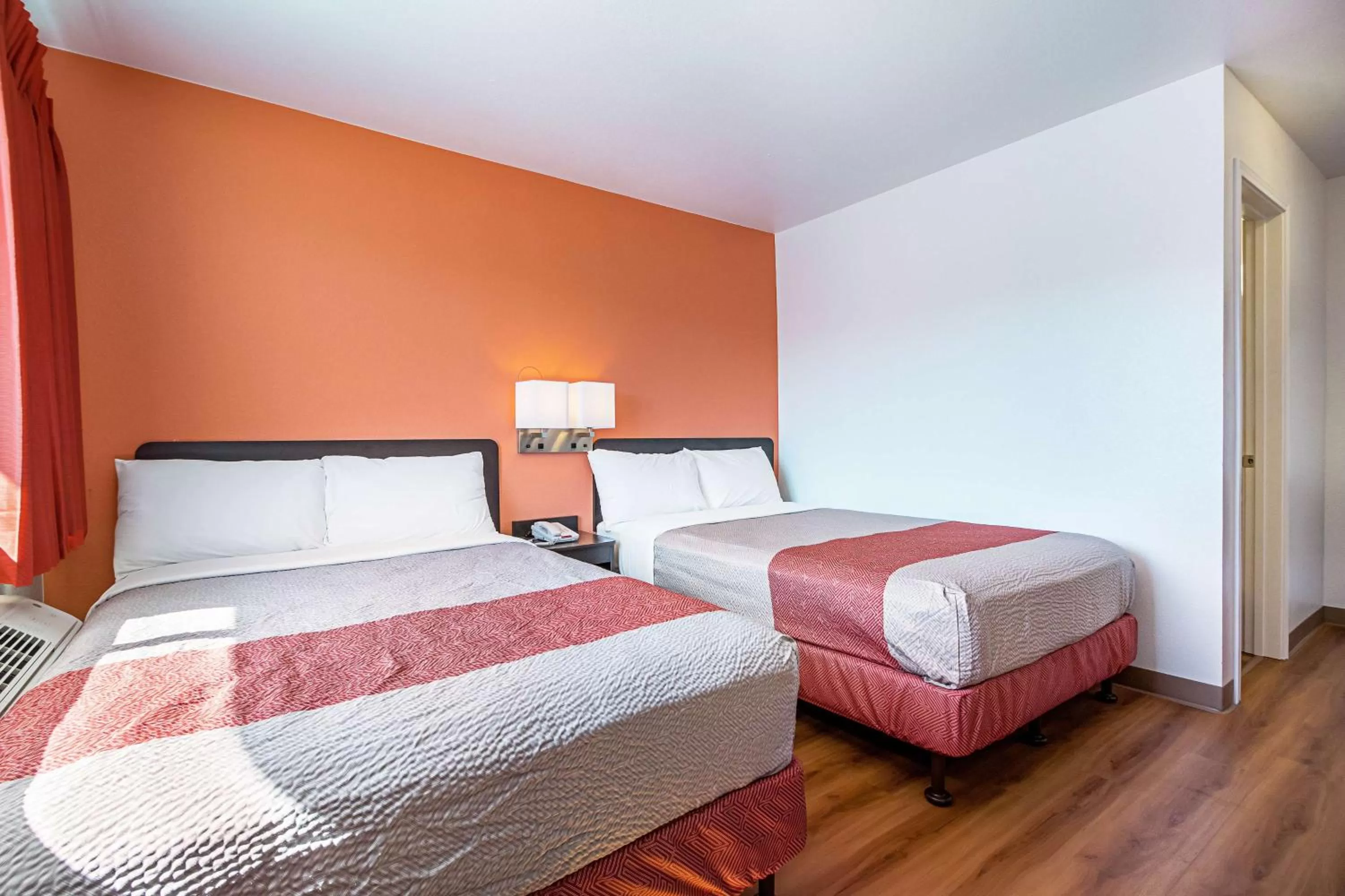 Deluxe Quadruple Room in Motel 6-Corpus Christi, TX - Northwest