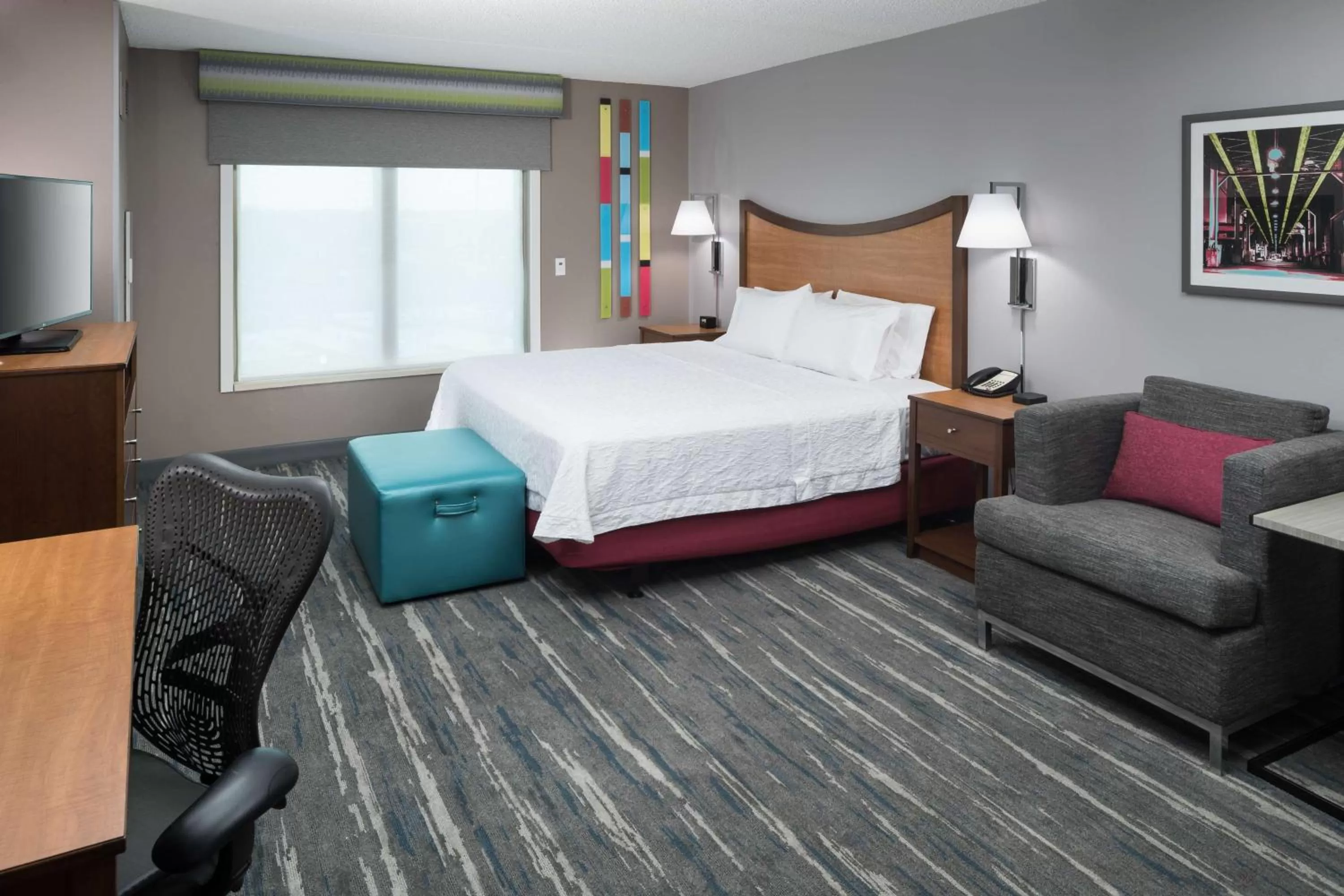 King Room with King Bed - Non-Smoking in Hampton Inn & Suites Chicago North Shore