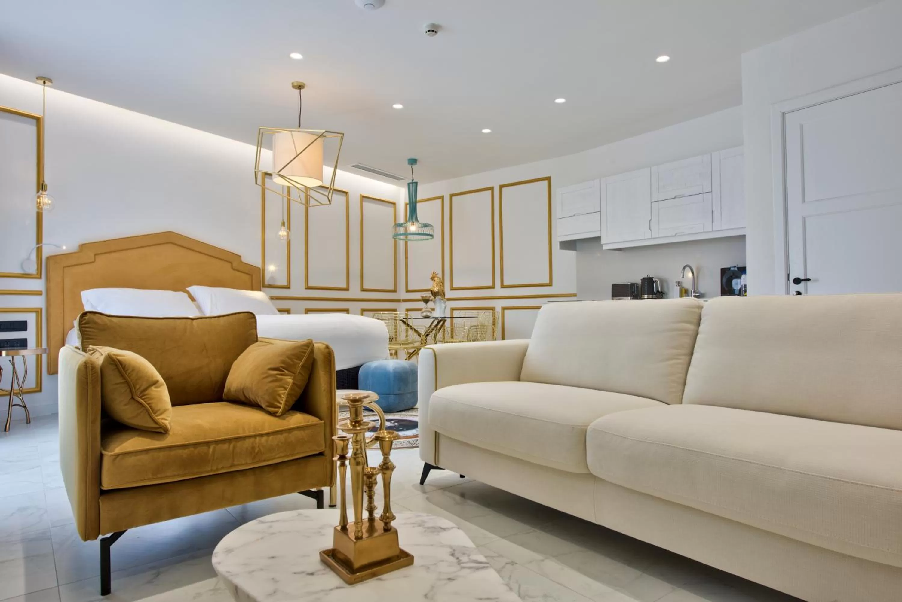 Executive Suite with Kitchenette & Outdoor Spa Bath in HOLM Boutique & SPA - IK Collection