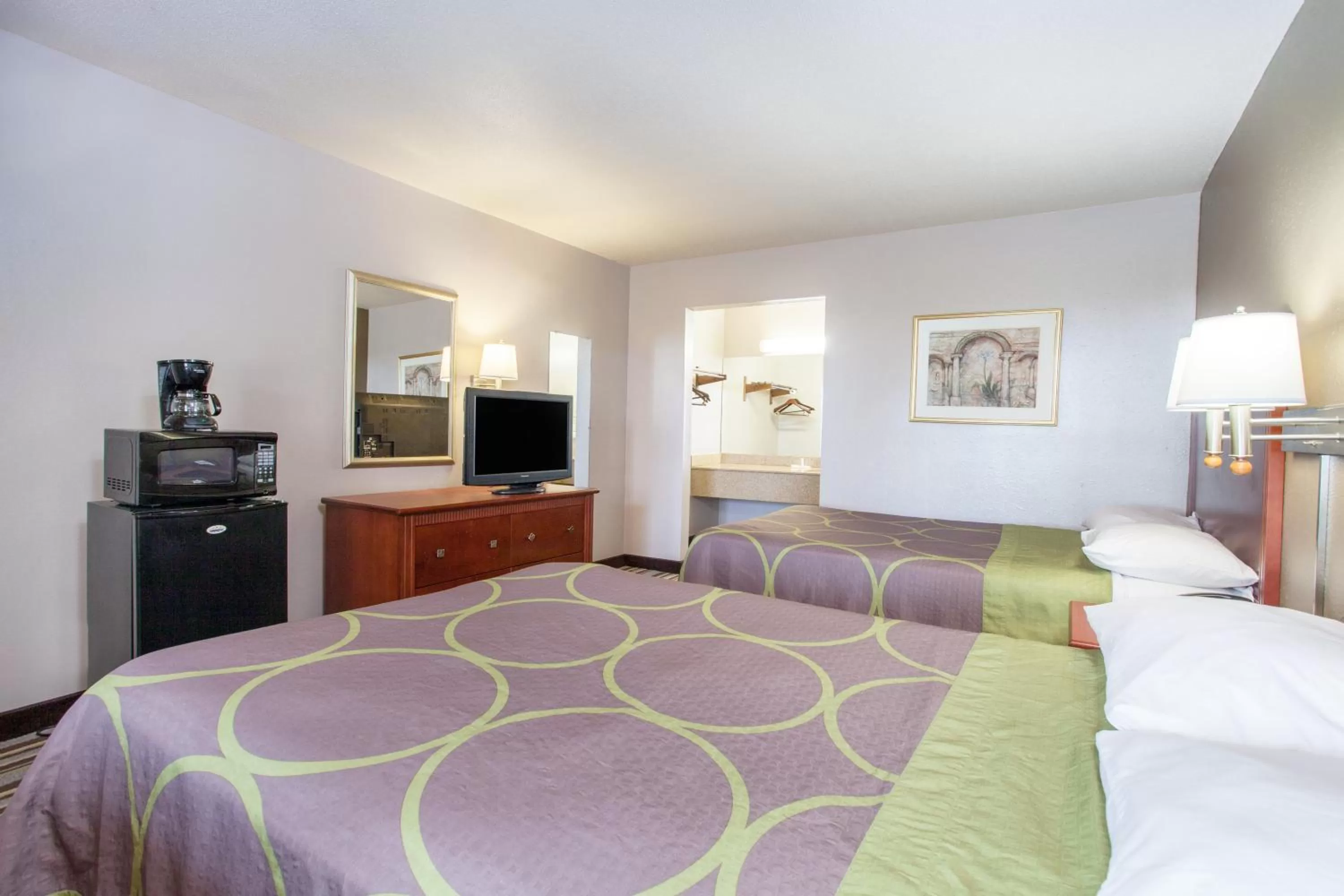 Double Room - Mobility Access/Non-Smoking in Super 8 by Wyndham West Monroe