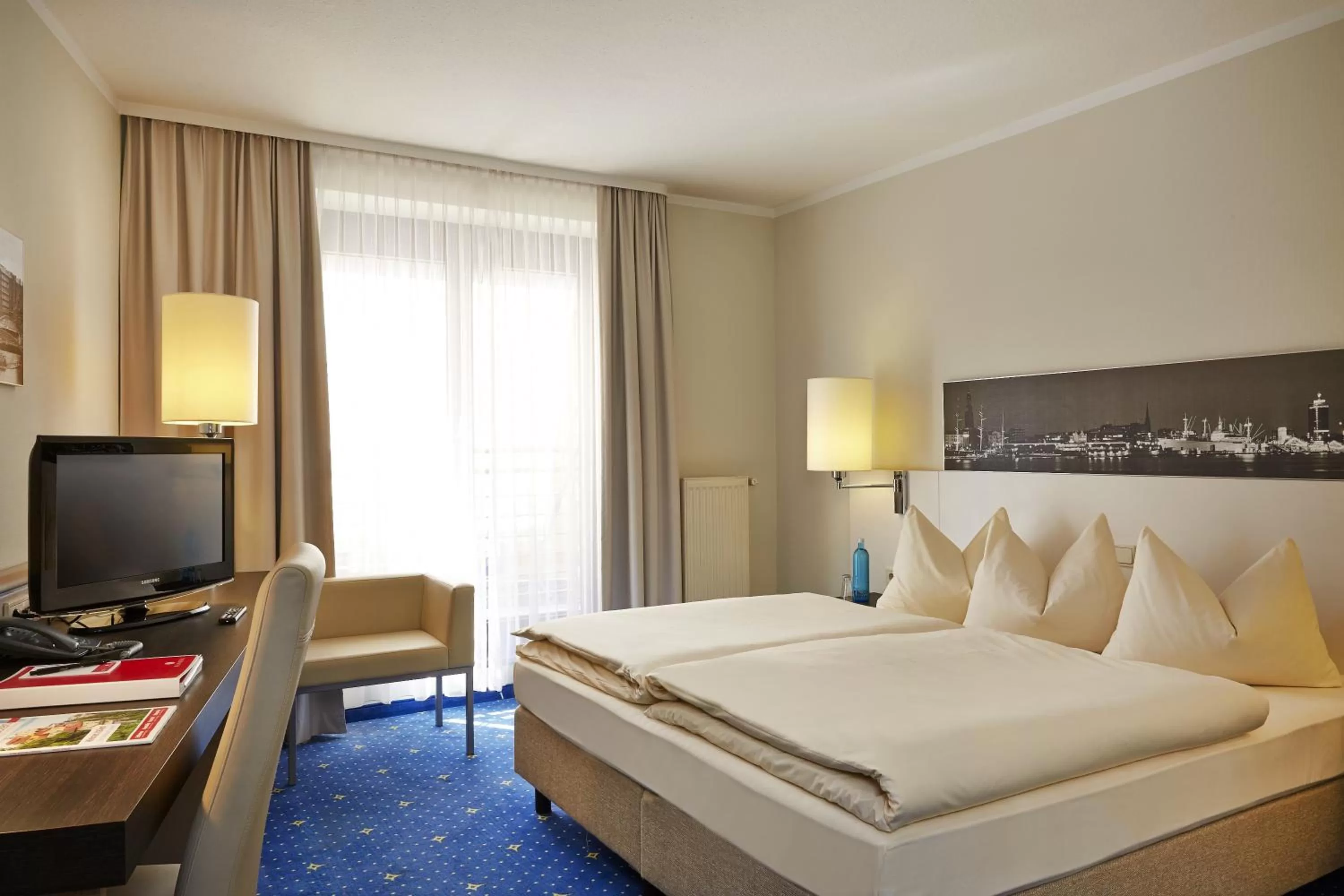 Business Double Room in H4 Hotel Hamburg Bergedorf, Trademark Collection by Wyndham