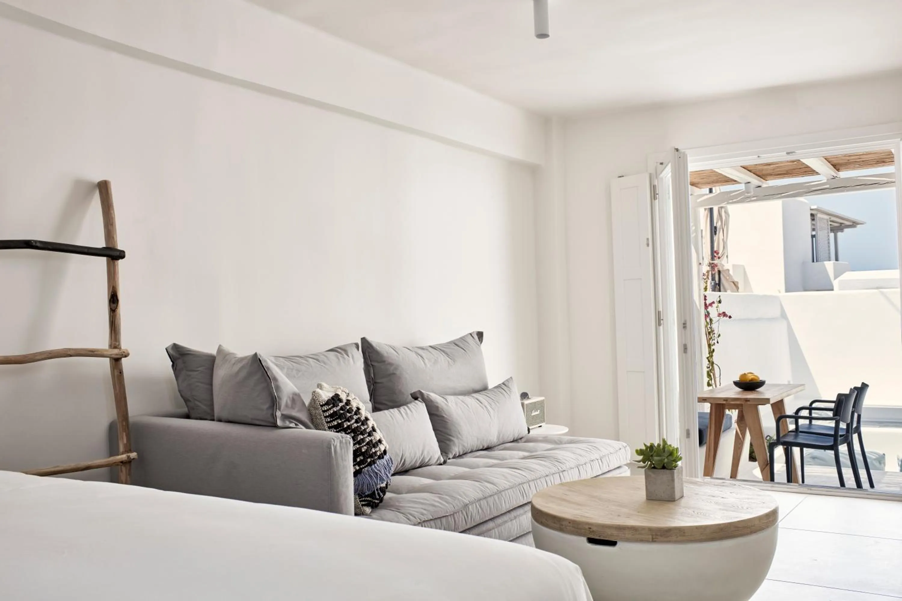 Junior Suite with Outdoor Jacuzzi in Boho Private Luxury Suites