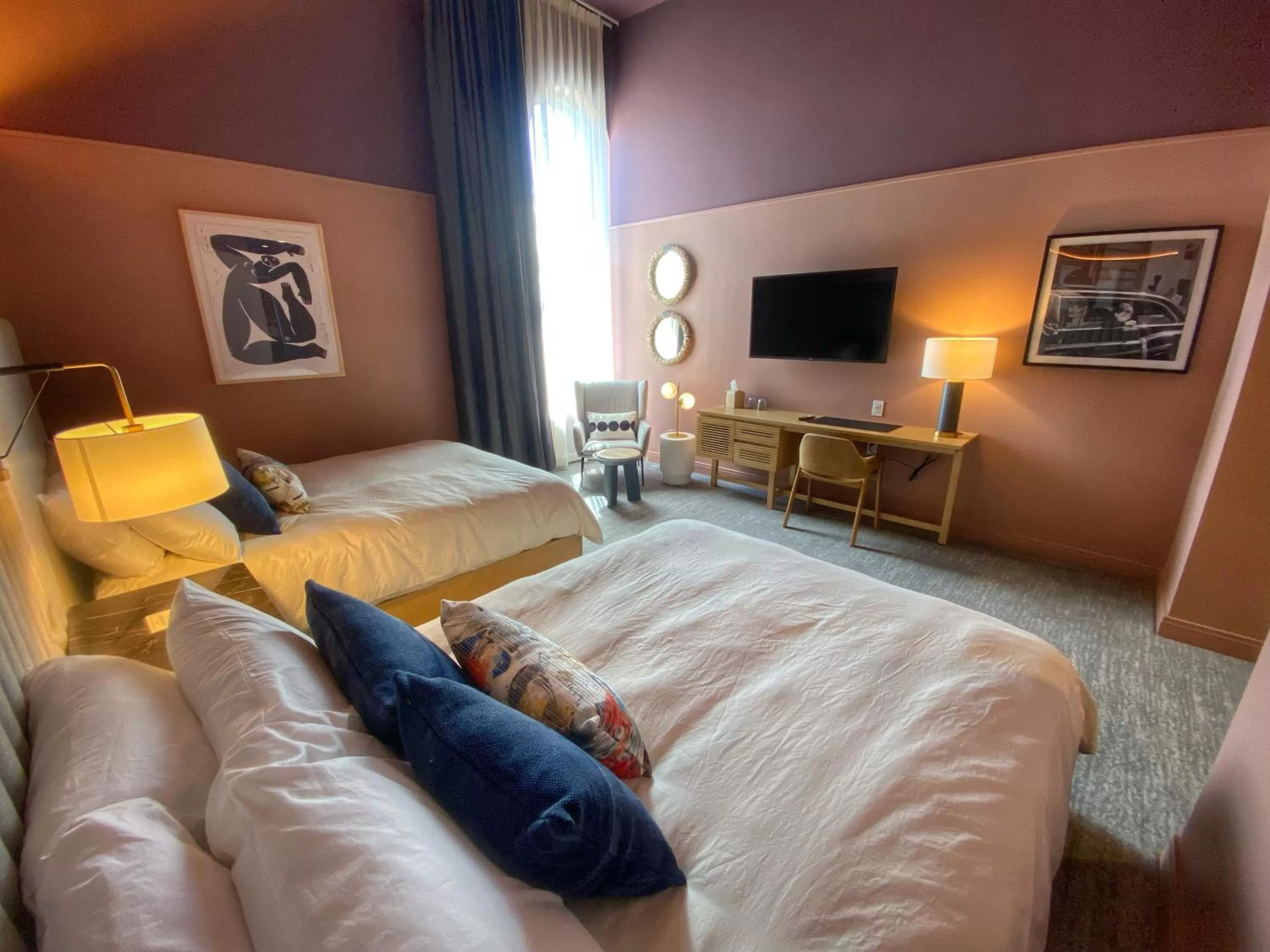 Queen Suite in Kinn Guesthouse Downtown