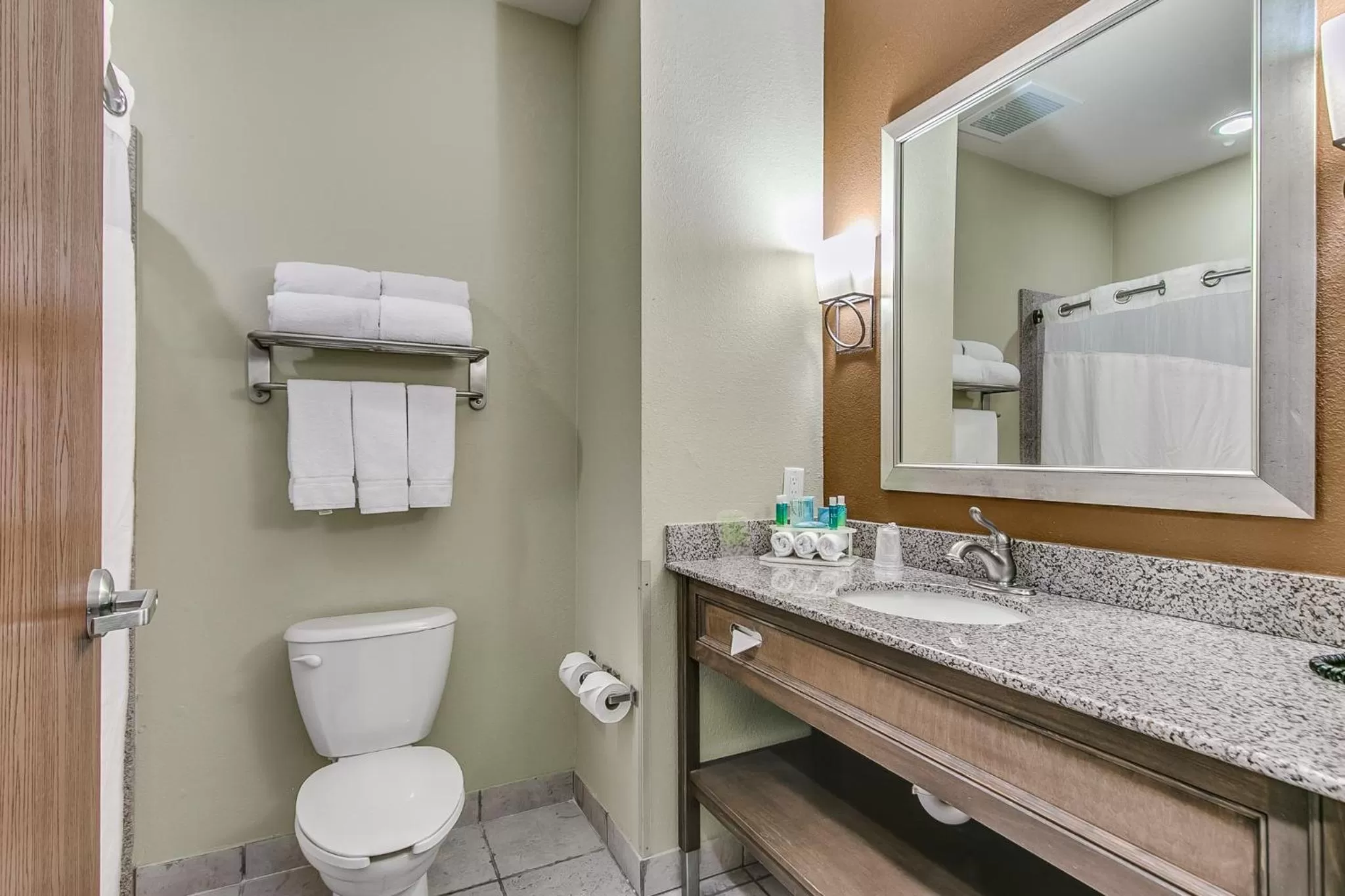 Standard Queen Room with Two Queen Beds in Holiday Inn Express & Suites Lubbock Southwest – Wolfforth by IHG