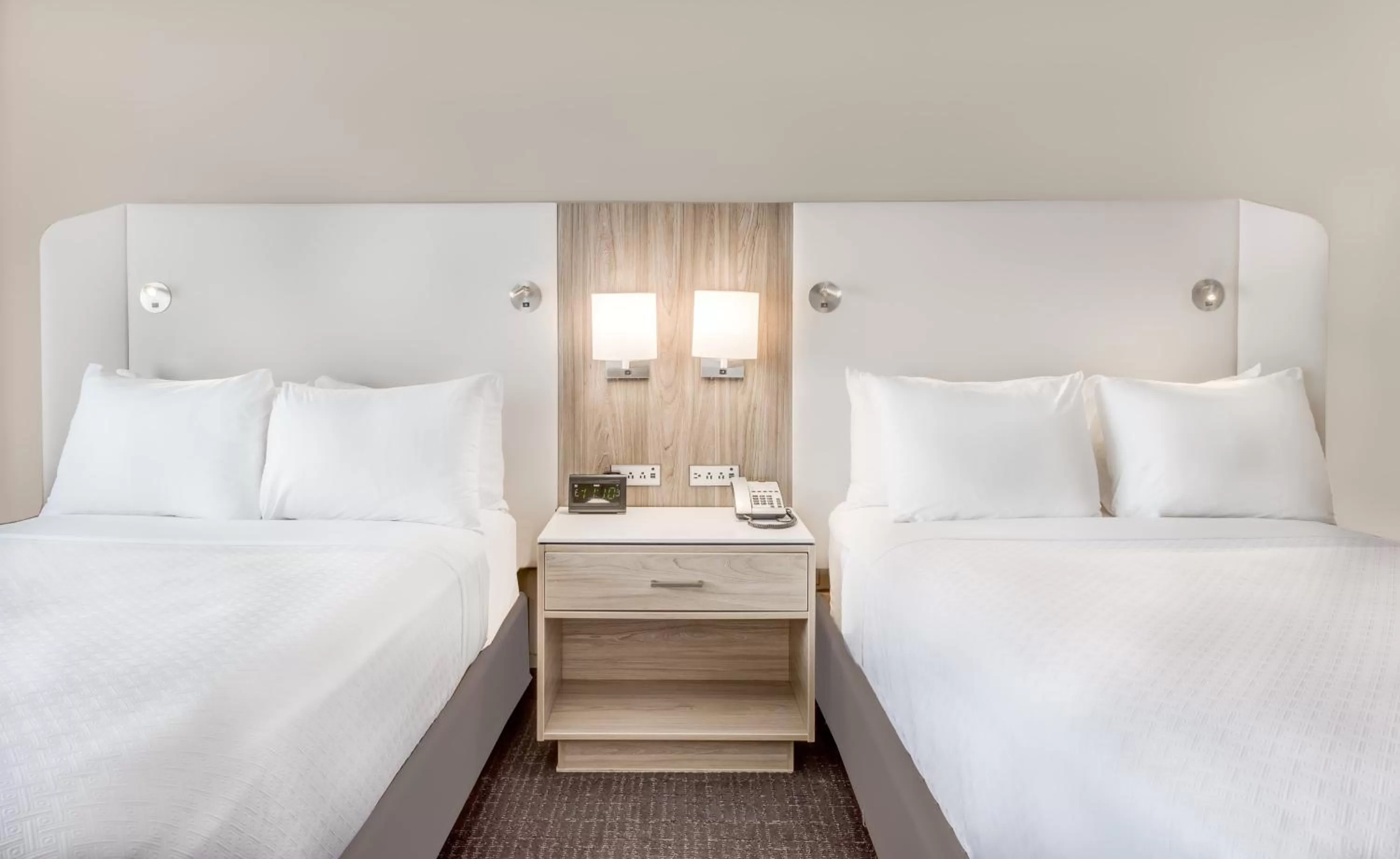 Standard Double Room with Two Double Beds in Crowne Plaza Cleveland at Playhouse Square by IHG
