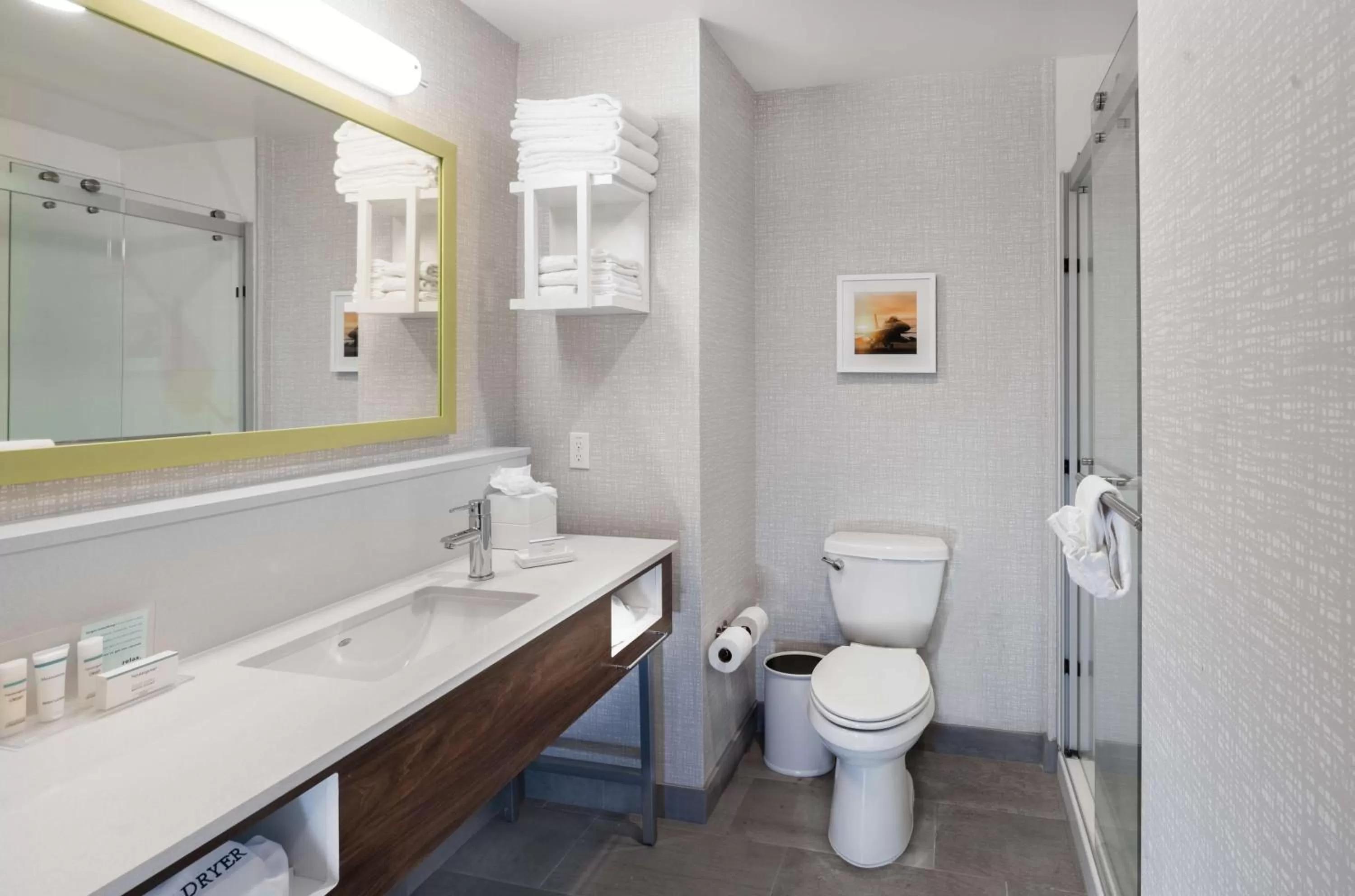 Queen Room with Two Queen Beds in Hampton Inn Riverside March Air Force Base, Ca