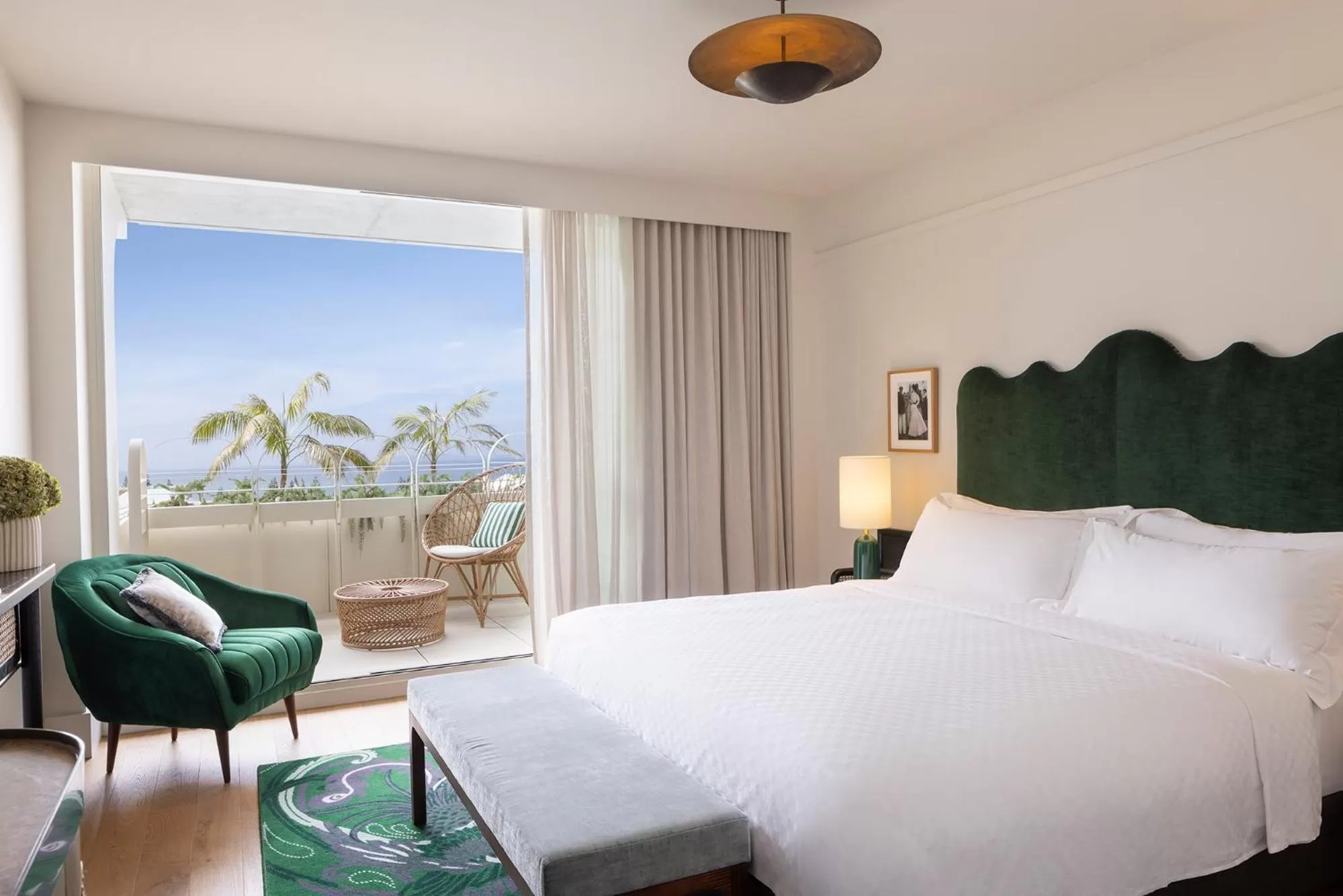 Premium King Room with Terrace and Bay View in InterContinental Sorrento Mornington Peninsula