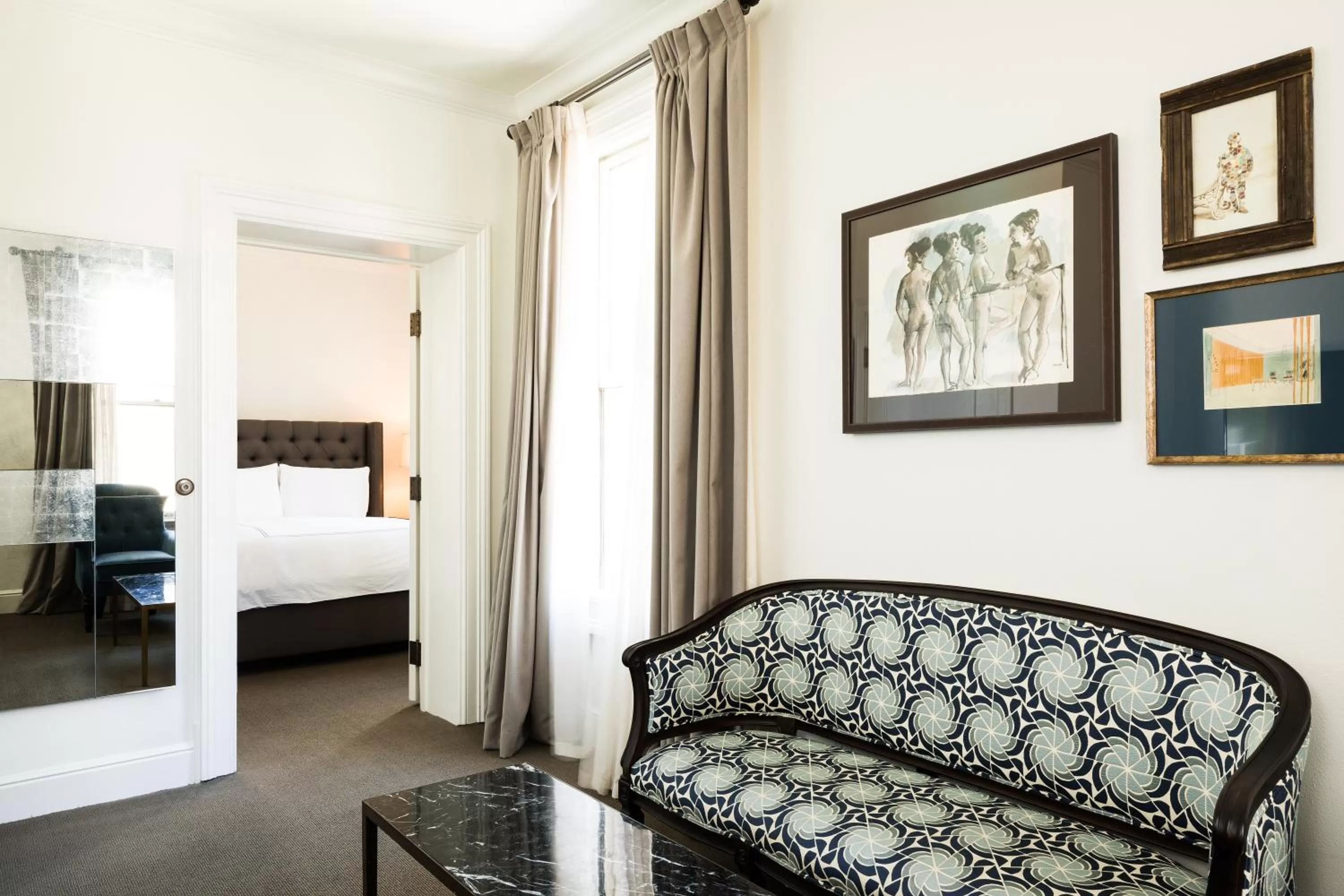 Ella's Parlor Suite in Hotel Ella