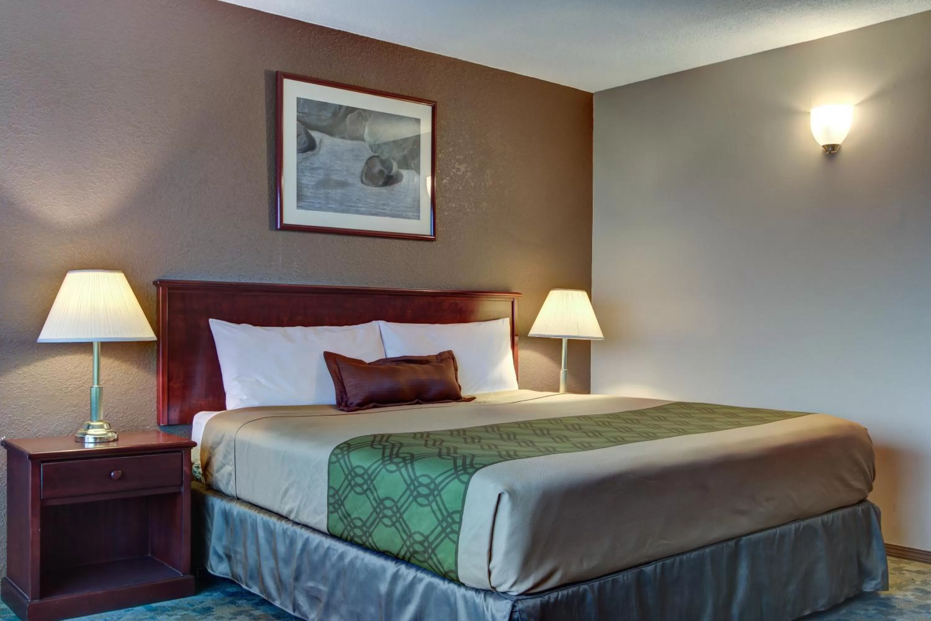 King Suite in Knights Inn Kamloops