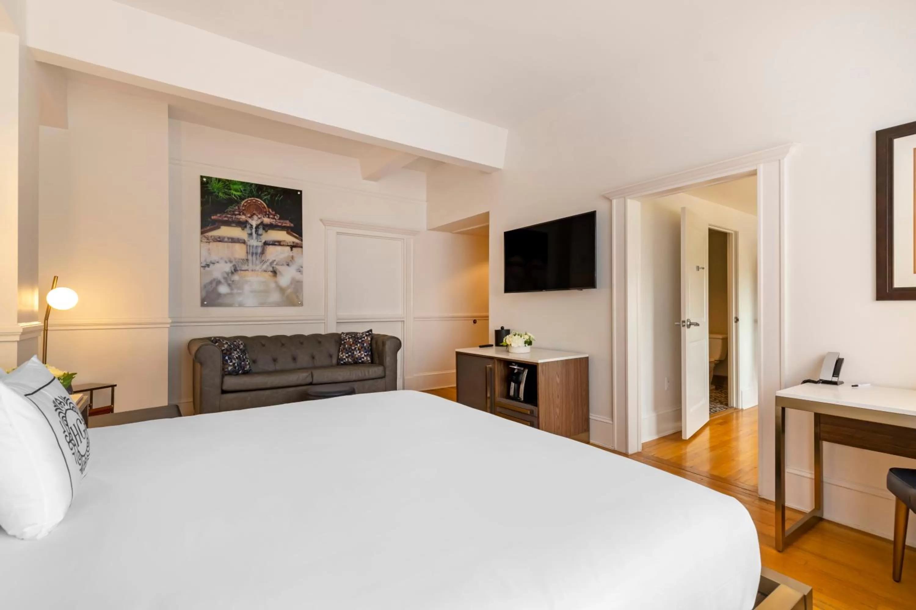 King Room with View of Alamo in Hotel Gibbs Downtown Riverwalk