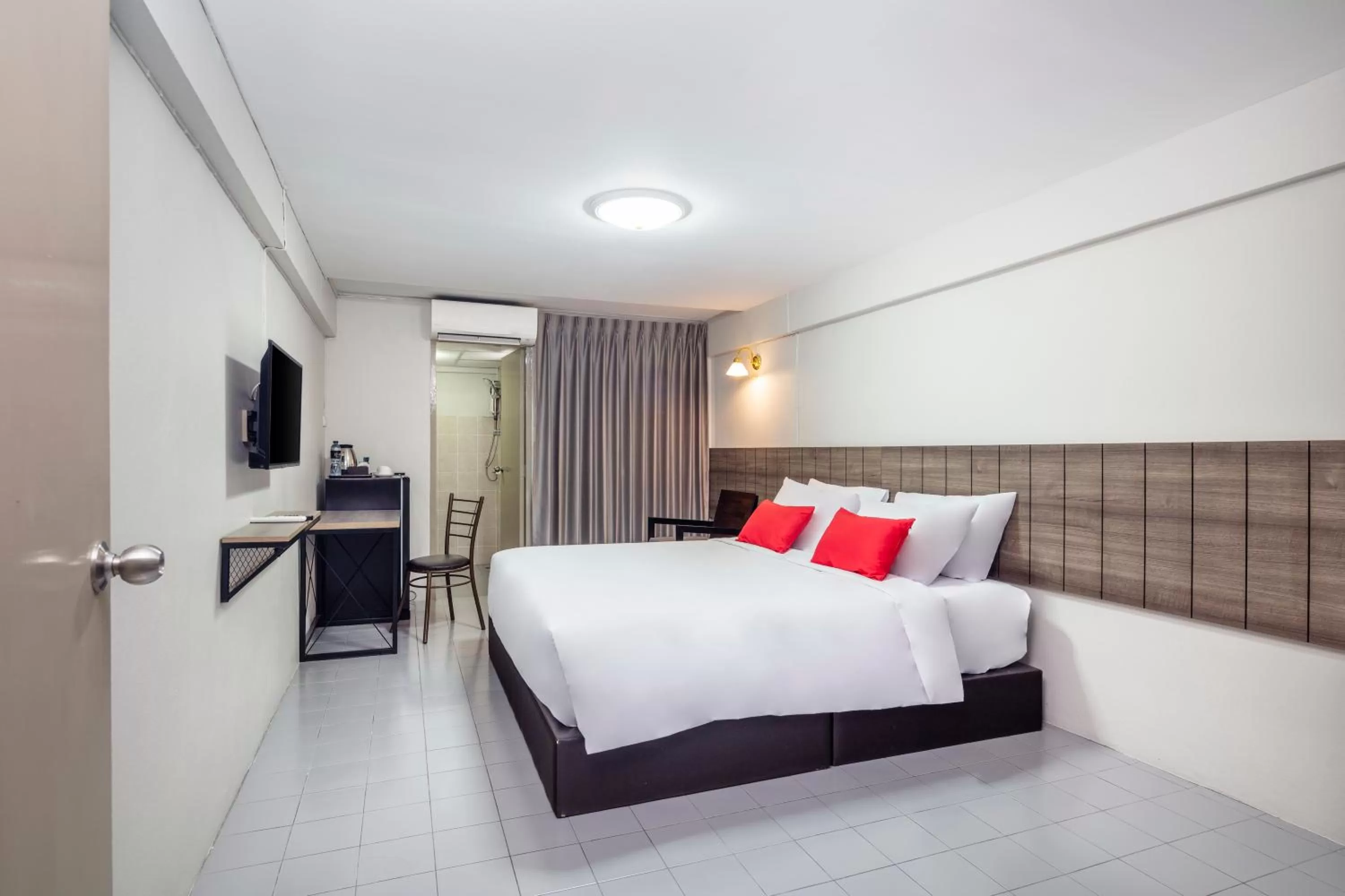 Standard Double Room in Livotel Express Hotel Ramkhamhaeng 50 Bangkok - No Parking