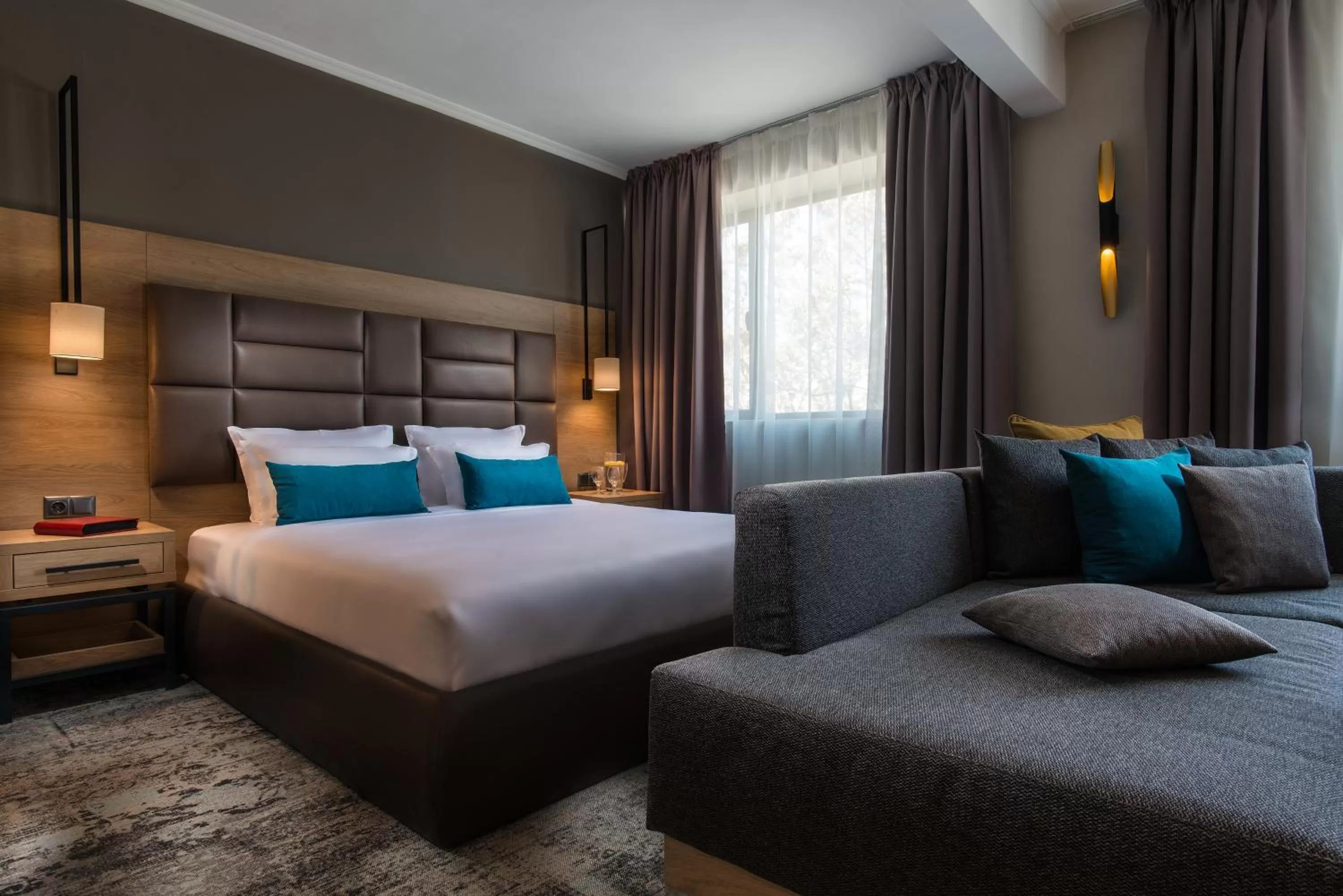 Deluxe Room - single occupancy - Free Wifi and Free Tea and Coffee Equipment in THE STAY Boutique Hotel Central Square - Free Compliments - Free Wi-Fi - TOP LOCATION - Nearby Paid Parking