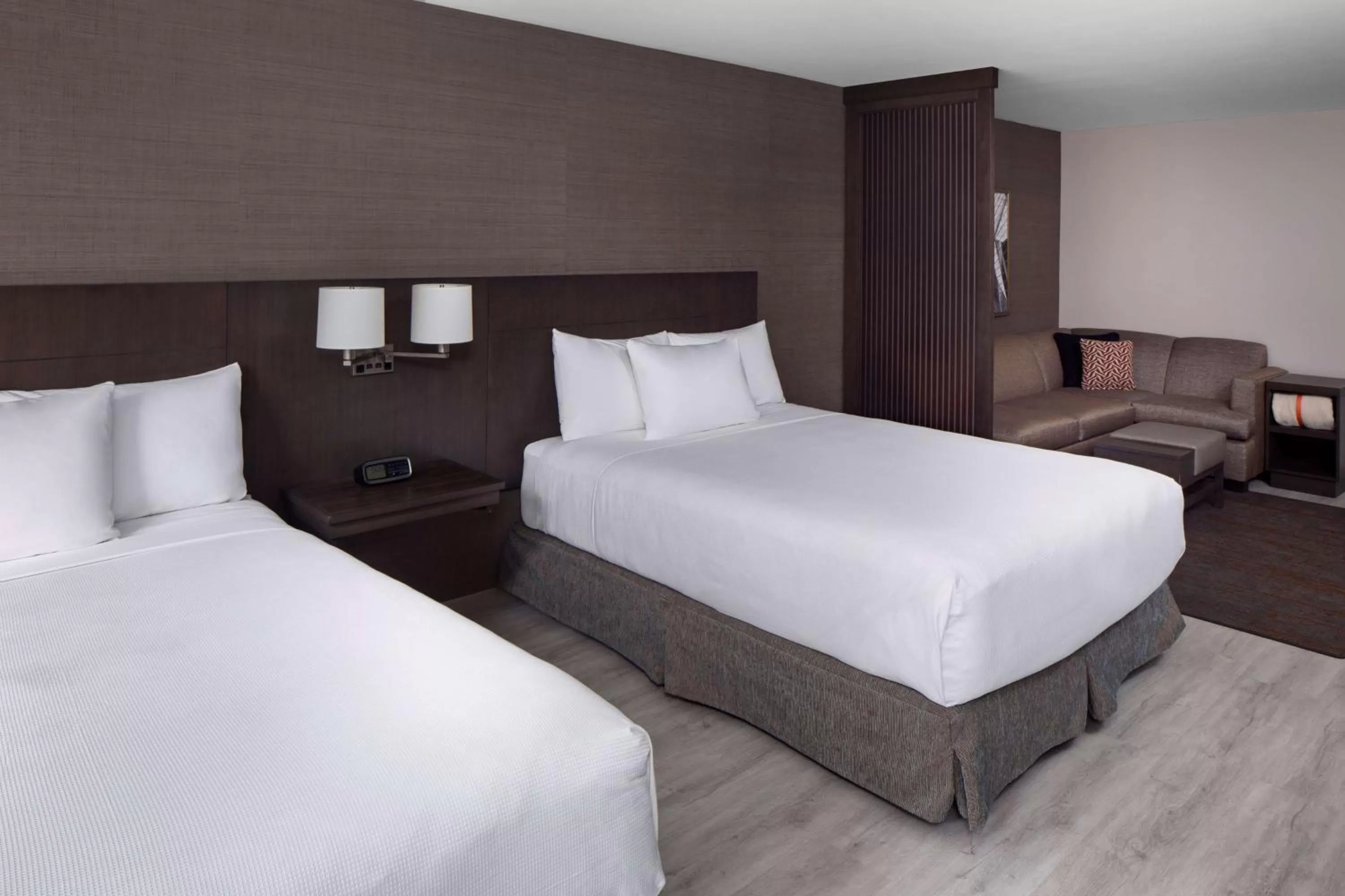 Queen Room with Two Queen Beds and Accessible Tub - Disability Access in Hyatt Place Poughkeepsie