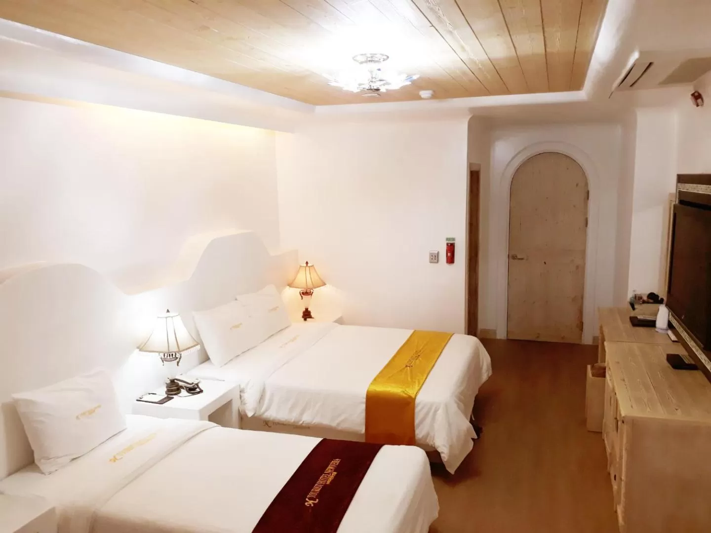 Twin Room in Newvera Tourist Hotel