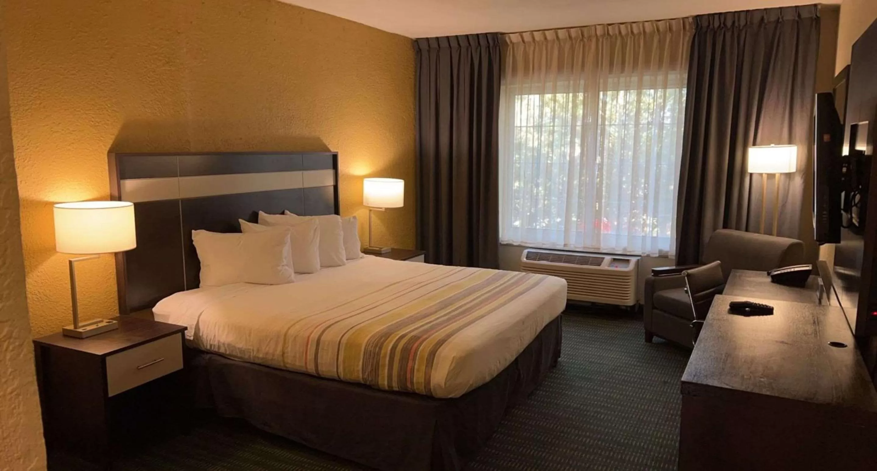 King Room - Non-Smoking in SureStay Plus Hotel by Best Western Vero Beach