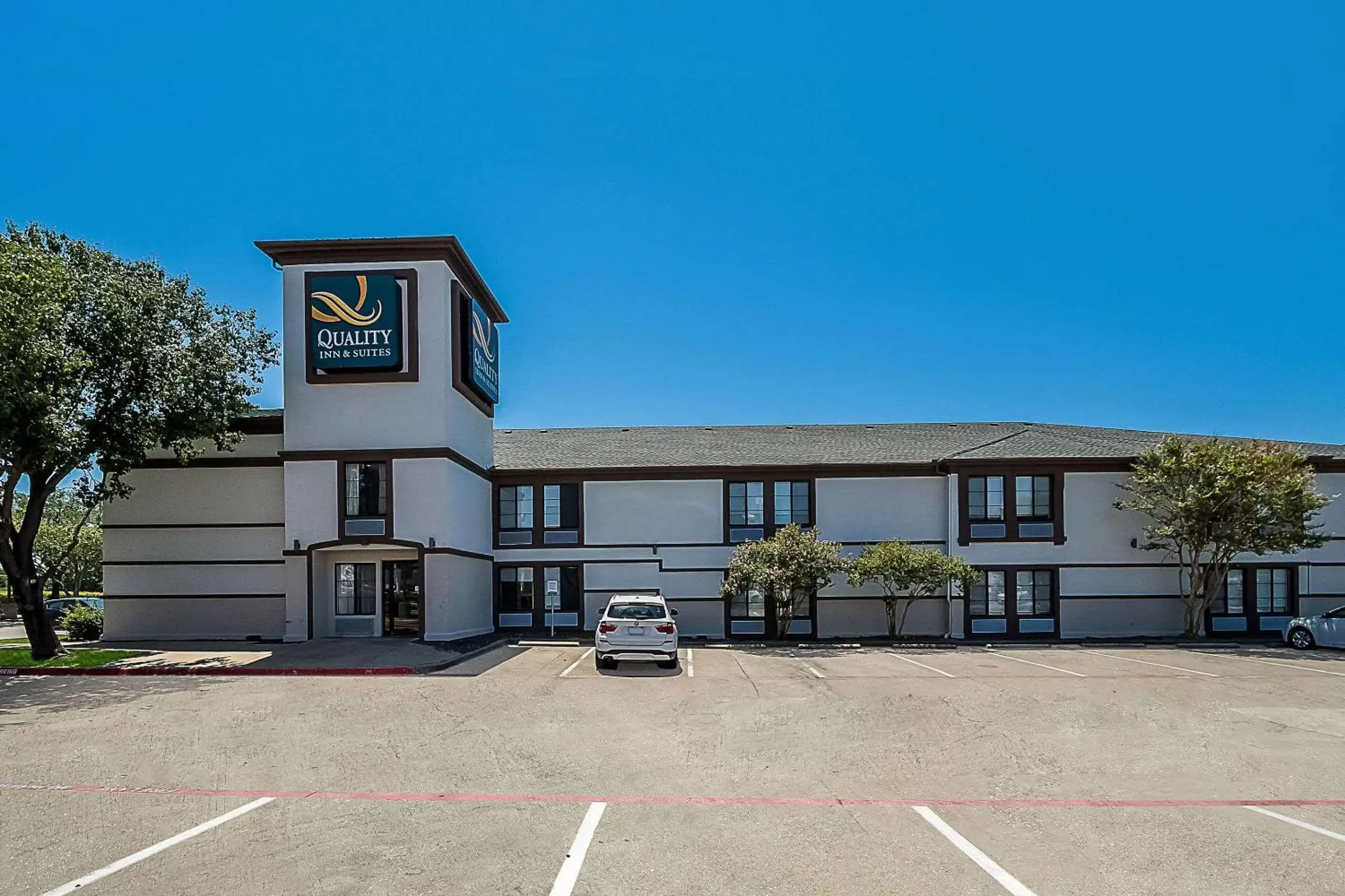 Quality Inn & Suites Irving DFW Airport South Quality Inn & Suites Irving DFW Airport South