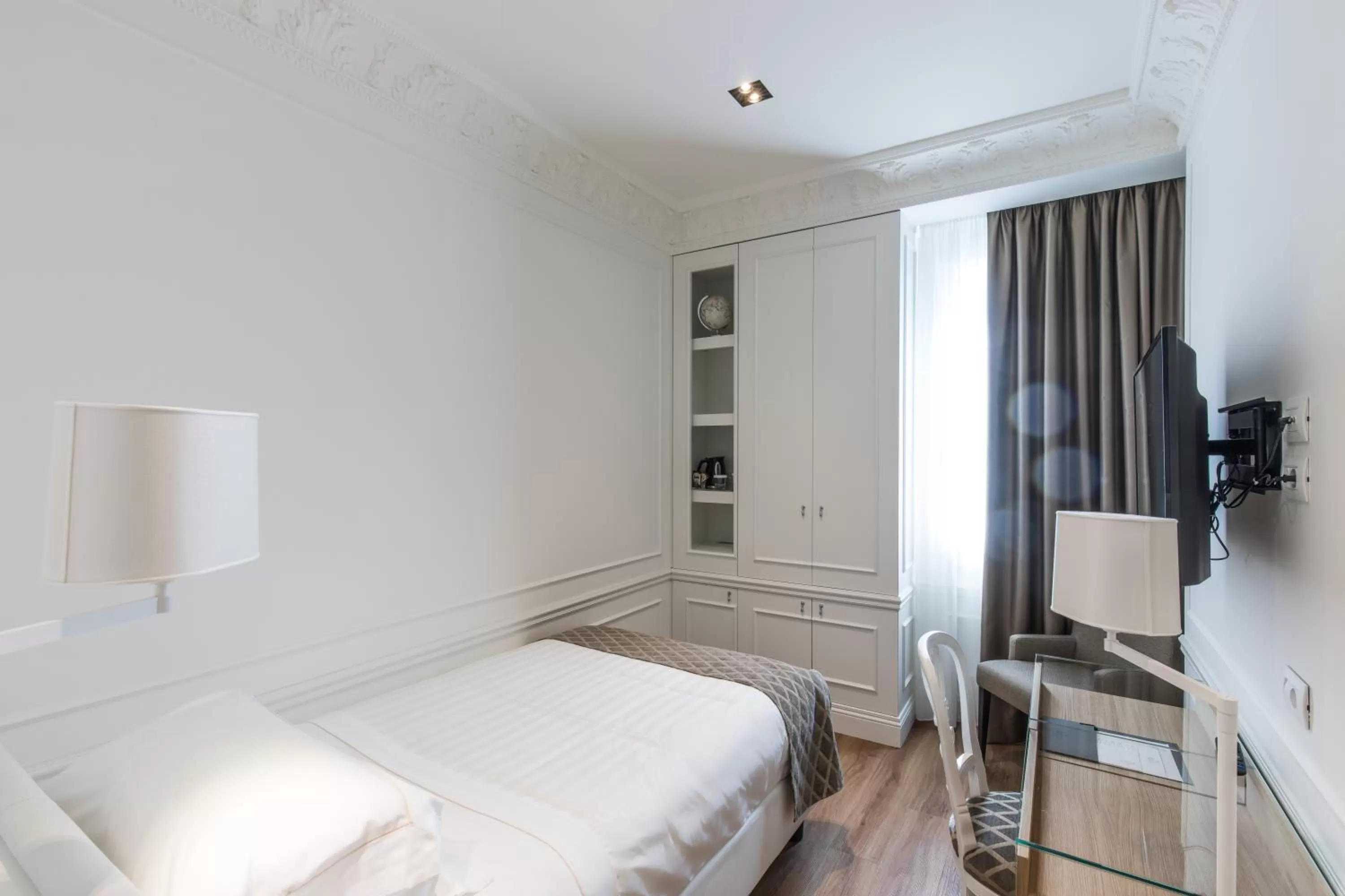 Single Room in Grand Hotel Palace