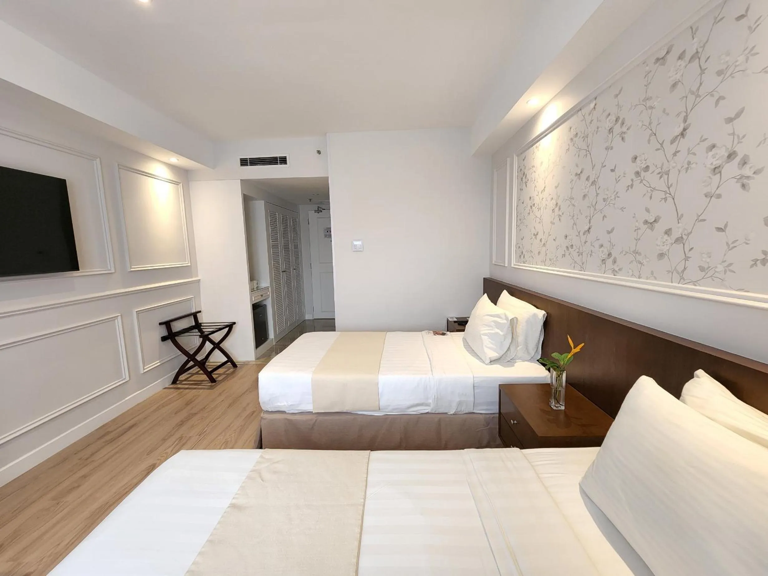 Deluxe Room in The Palace Hotel Kota Kinabalu