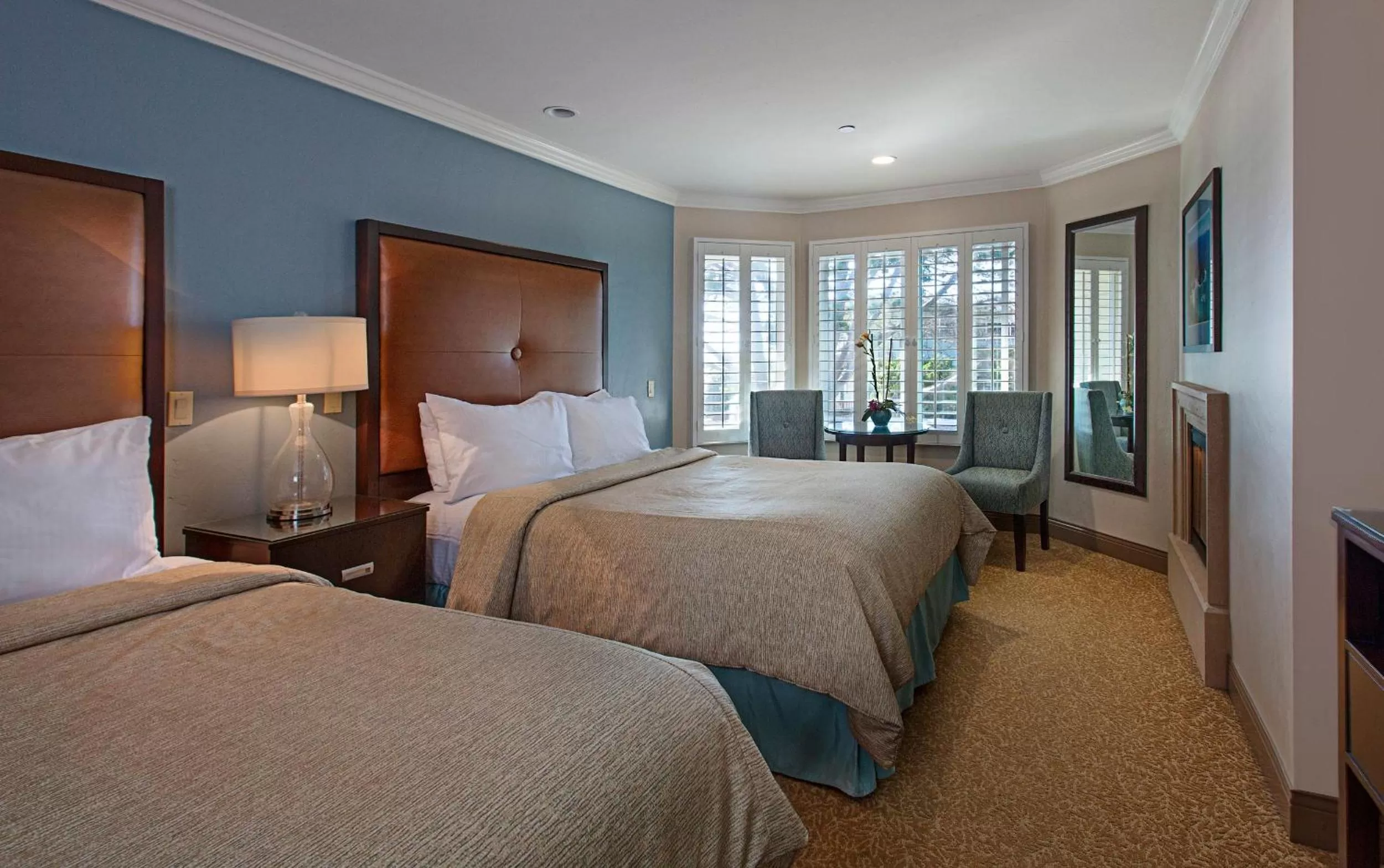 Deluxe Two Queen Beds Room in Blue Dolphin Inn