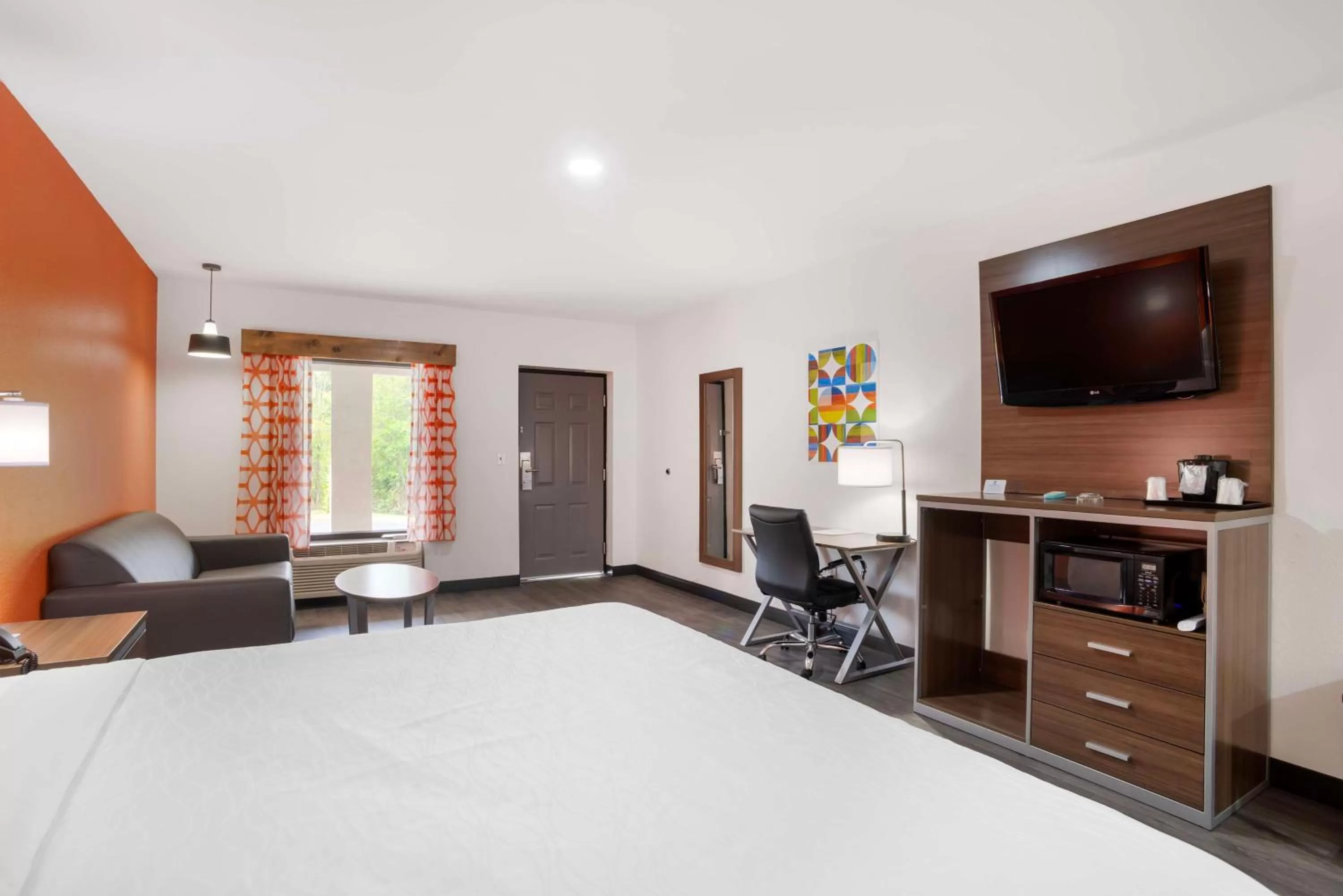 King Room with Sofa Bed - Non-Smoking in Best Western Statesville Inn