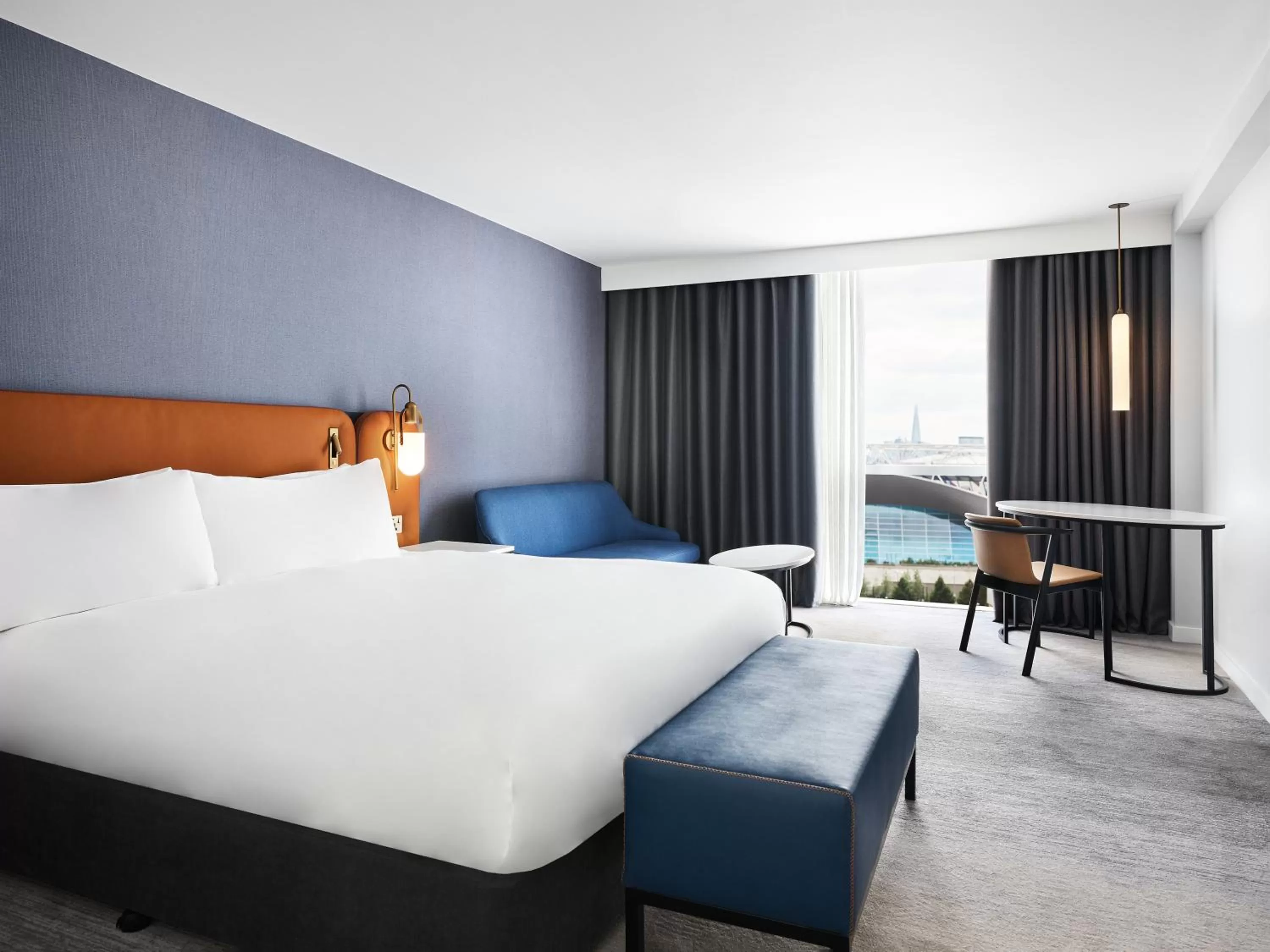 Deluxe King Room with Sofa Bed in Hyatt Regency London Stratford