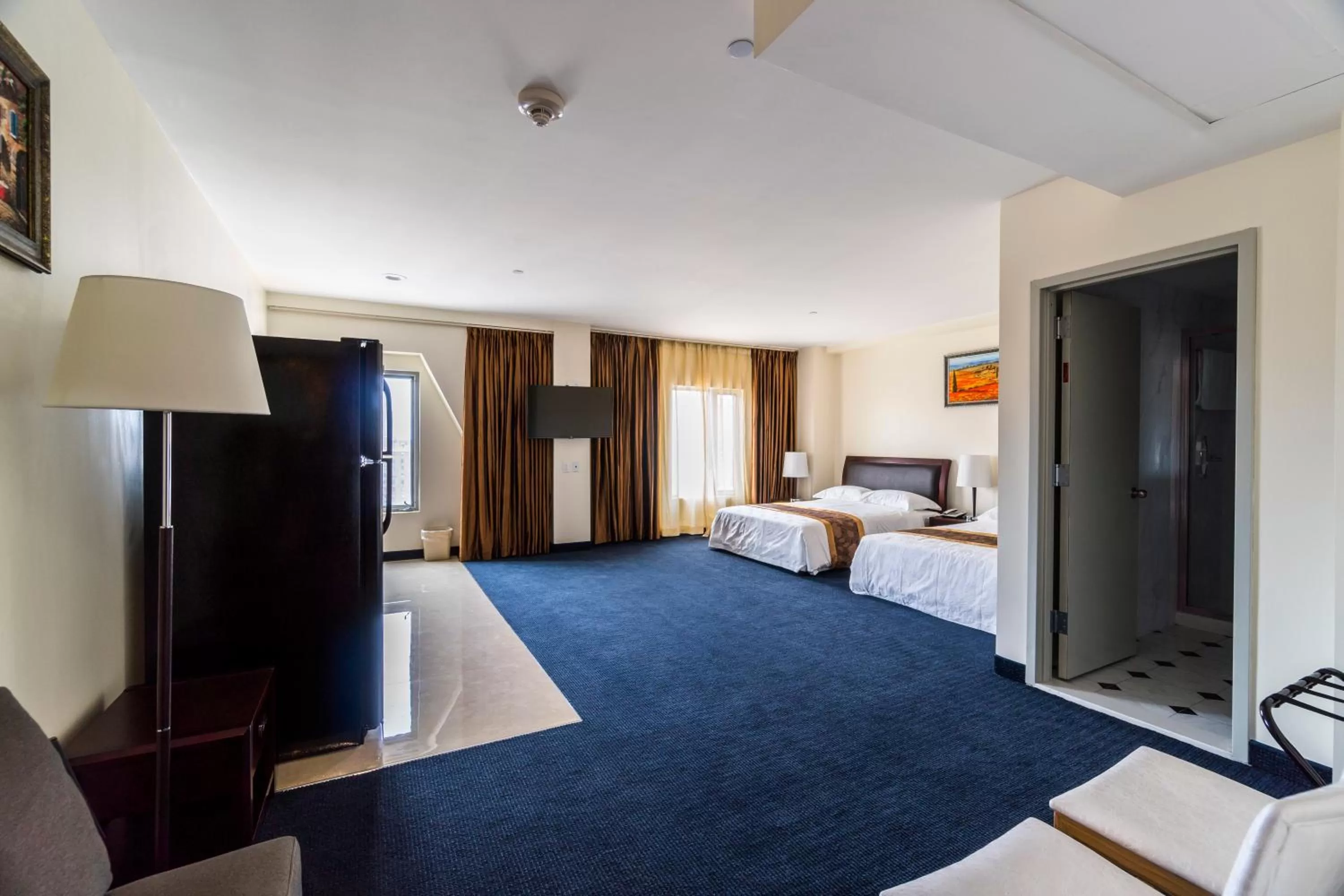 Deluxe Queen Studio - Non-Smoking in John Hotel