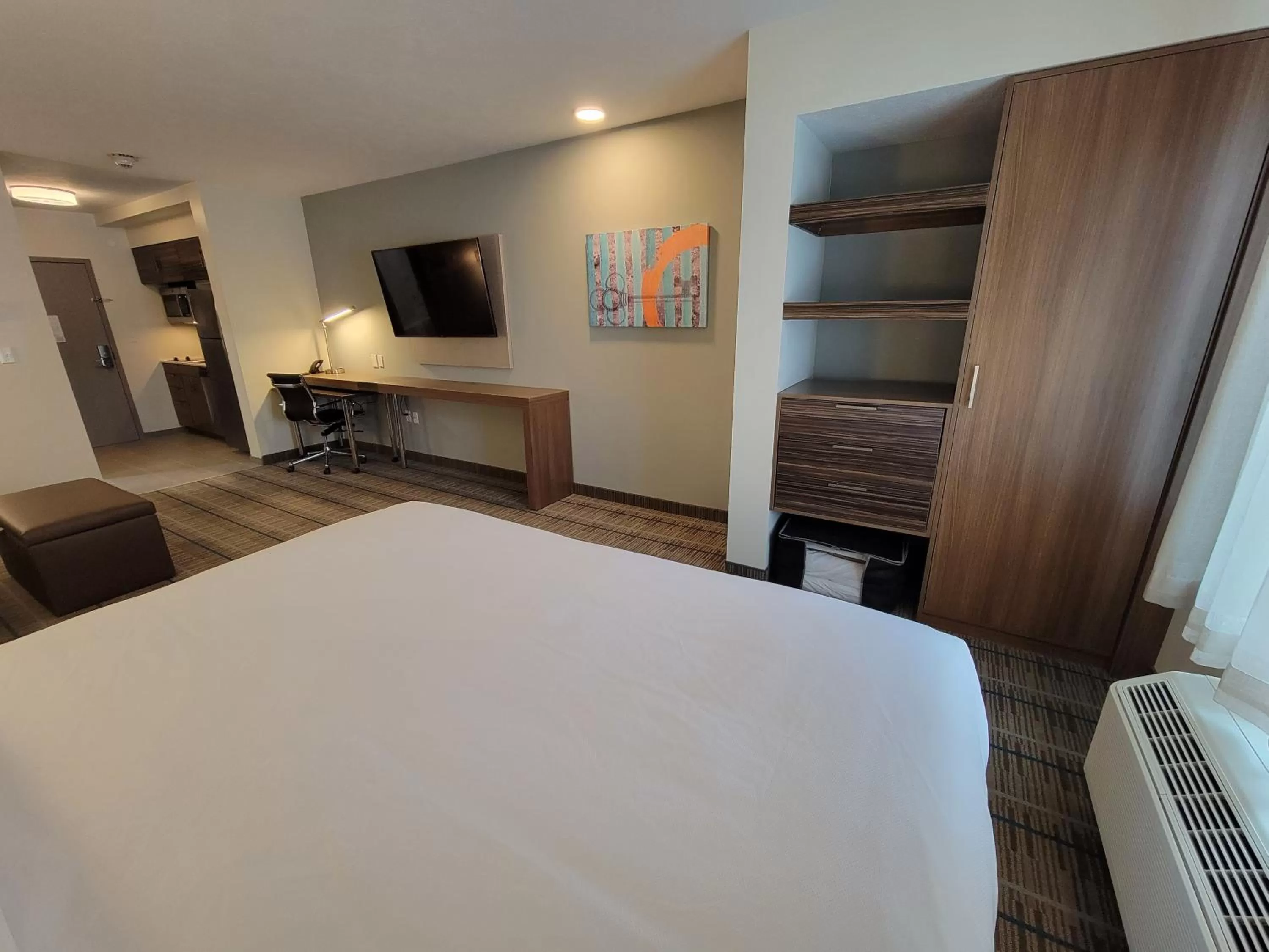 Efficiency King Suite with Sofabed - Non Smoking in MainStay Suites