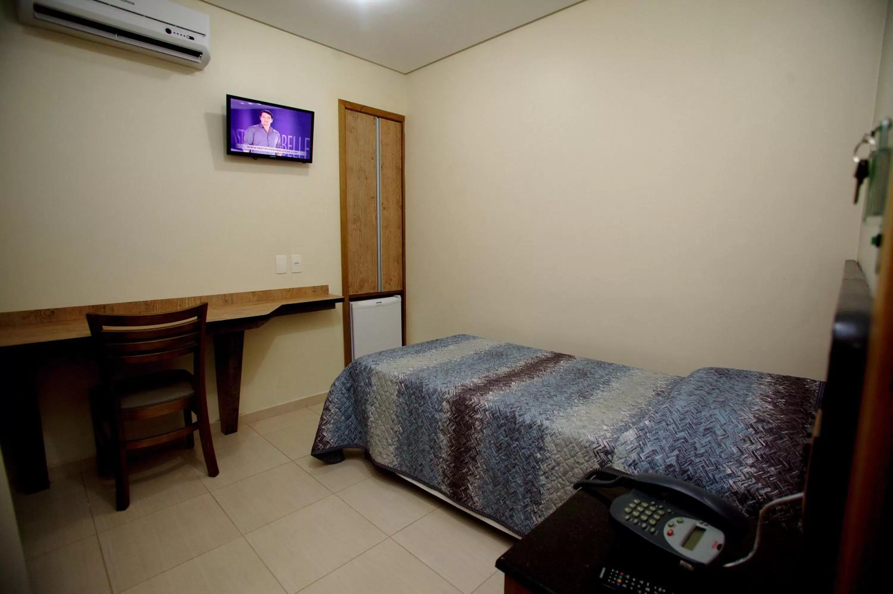 Single Room in Hotel America do Sul
