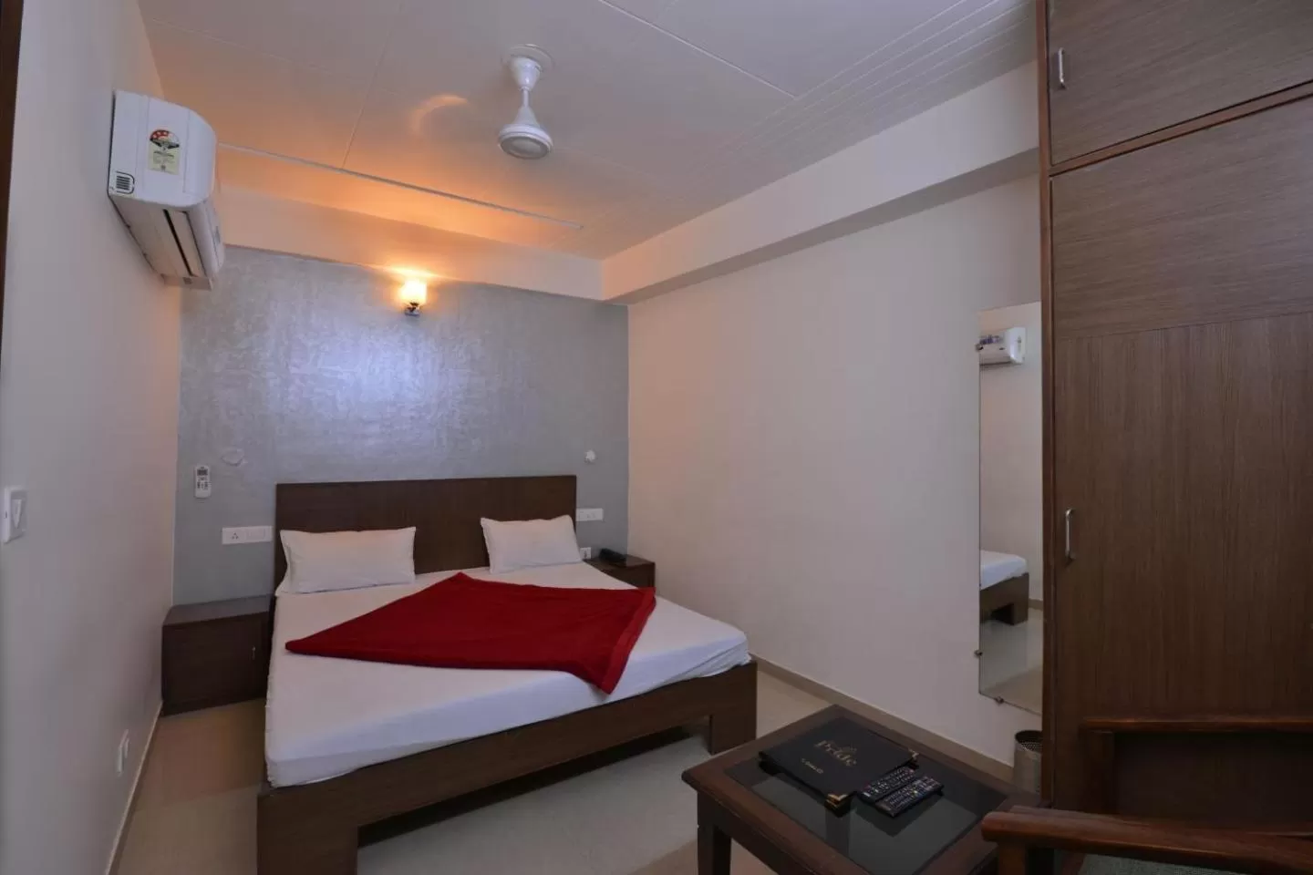 Standard Double Room in Hotel Pride