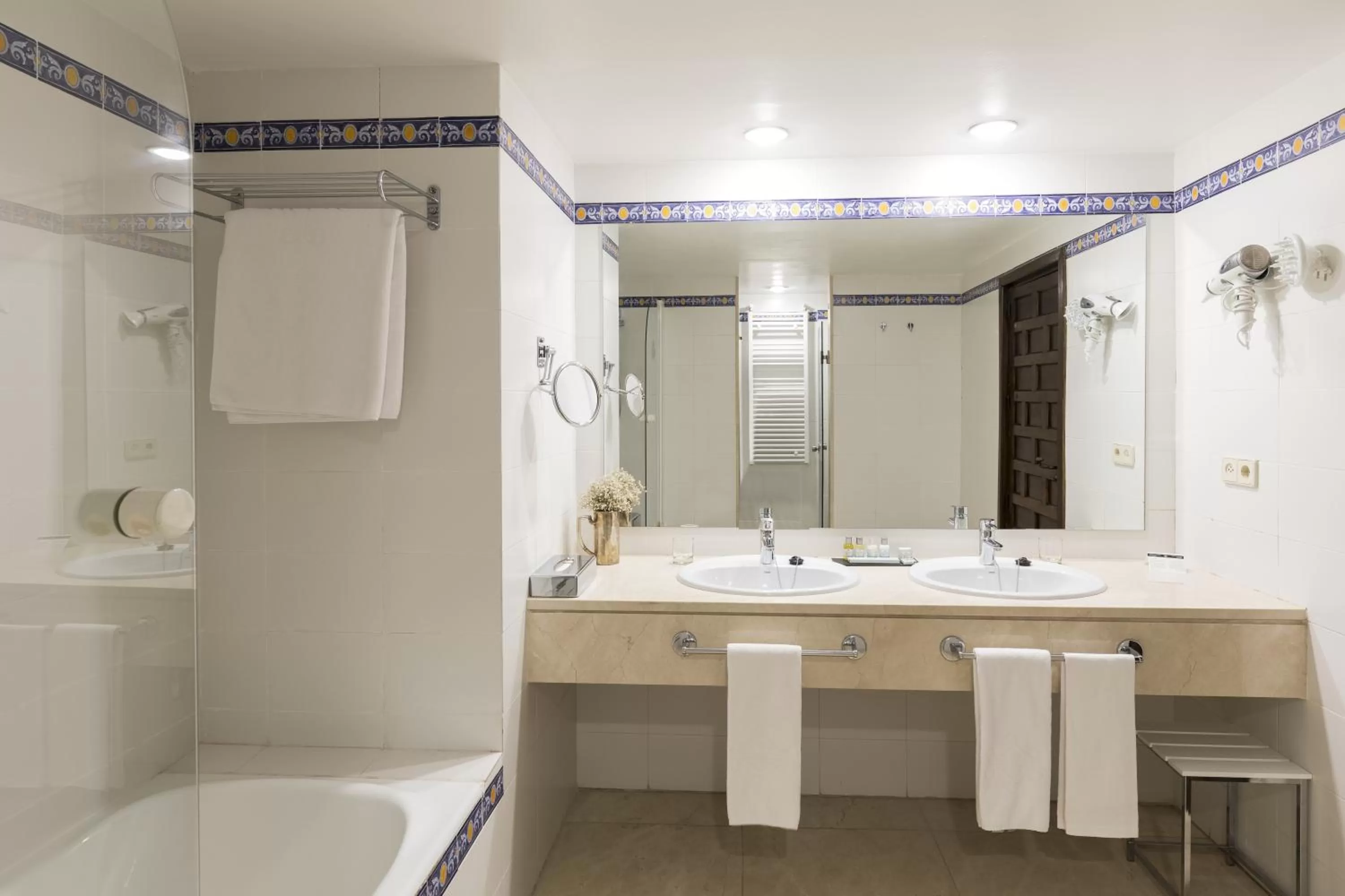 Standard Double Room (3 Adults) in Parador de Siguenza