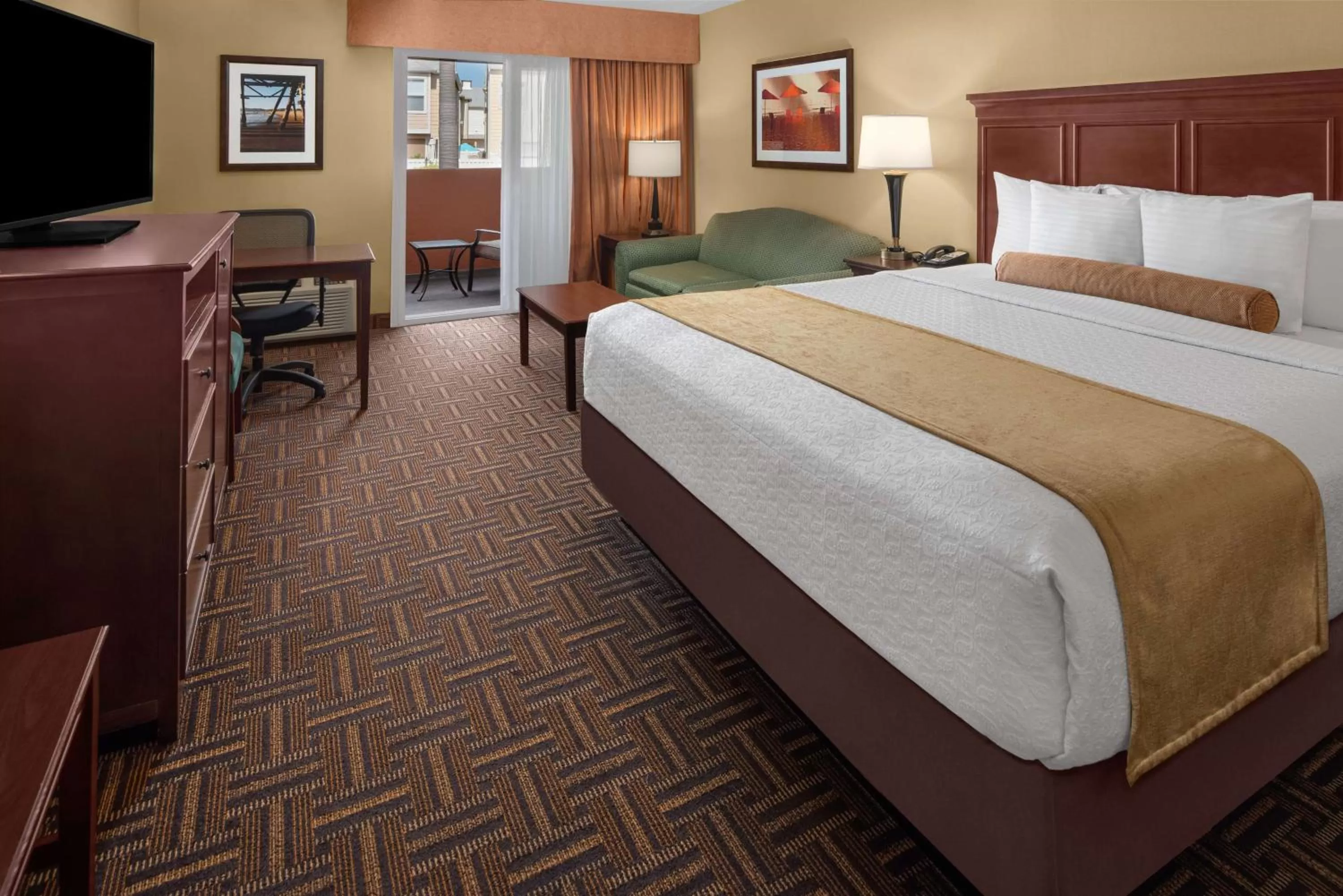 Deluxe King Room - Non-Smoking in Best Western Plus Redondo Beach Inn