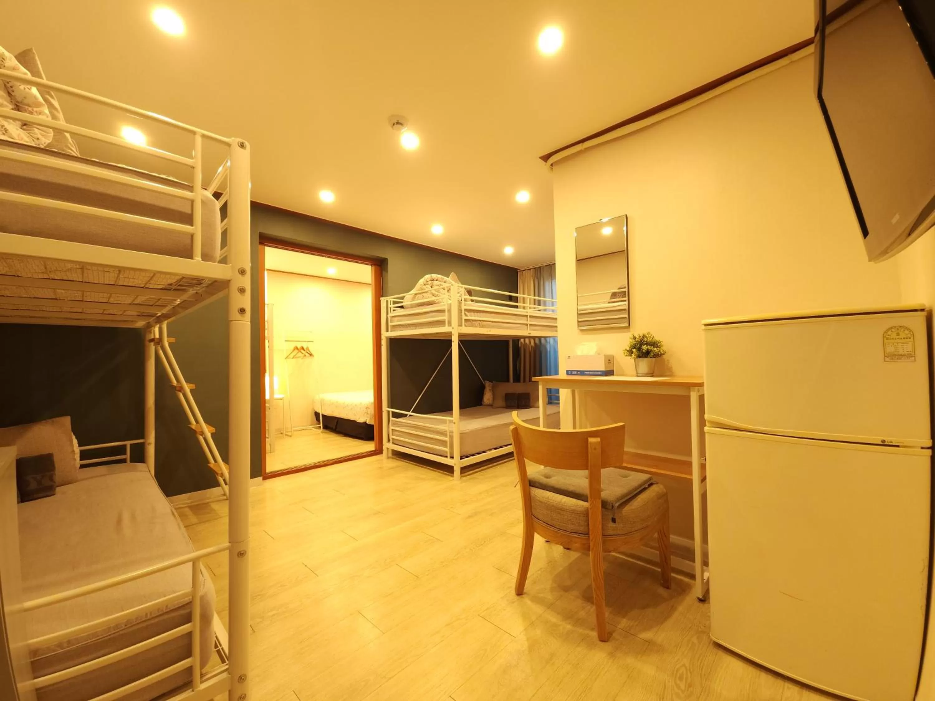 Family Suite with Balcony in OYO Rooftop Hostel
