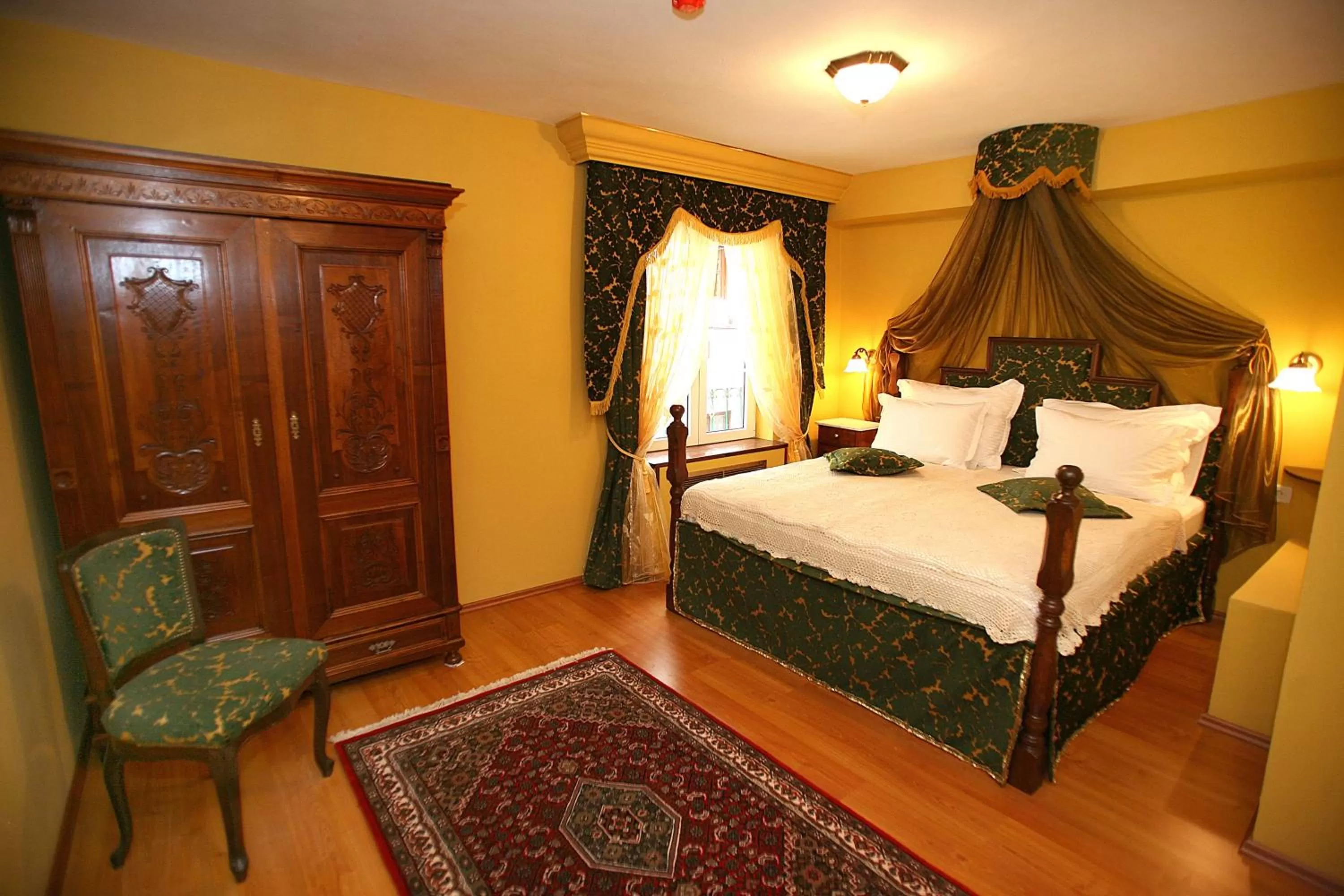 Superior Double Room in Heritage Hotel Pasike
