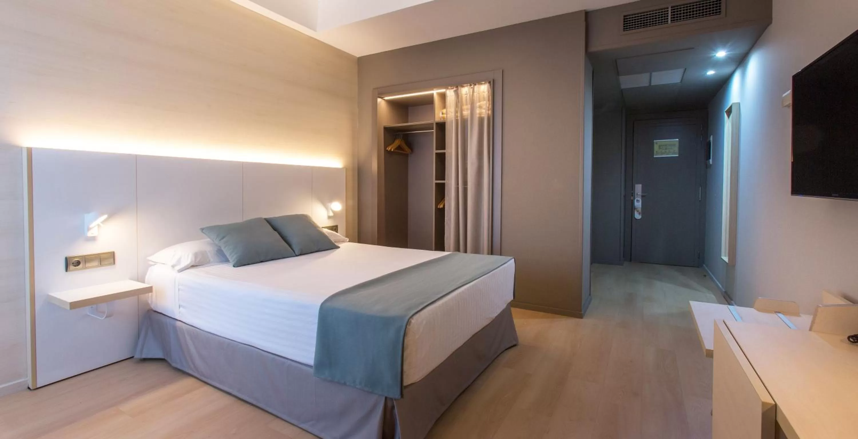 Double or Twin Room - Cycling Package in Hotel Olympia Valencia