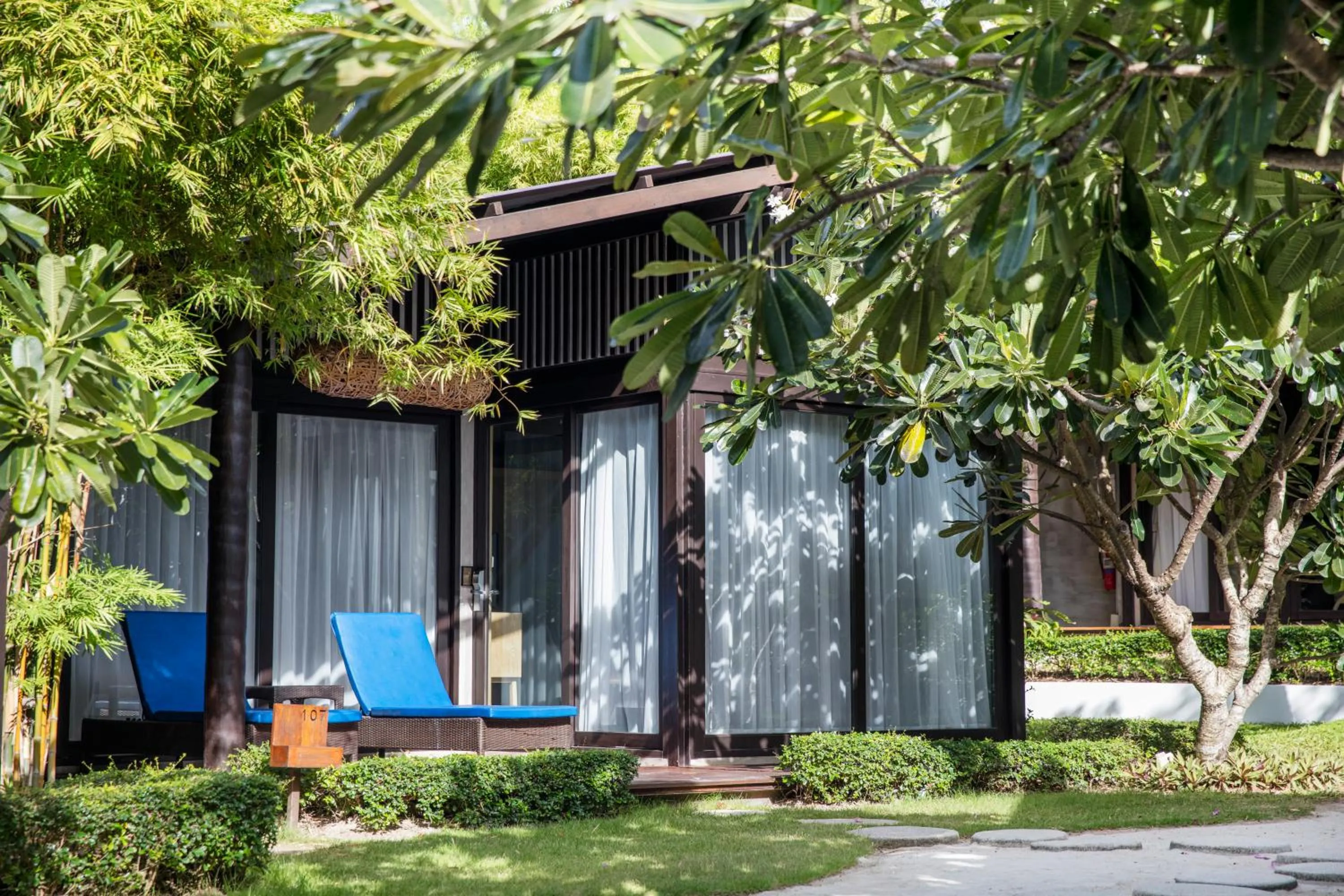 One-Bedroom Suite with Sea View in Chura Samui - SHA Plus