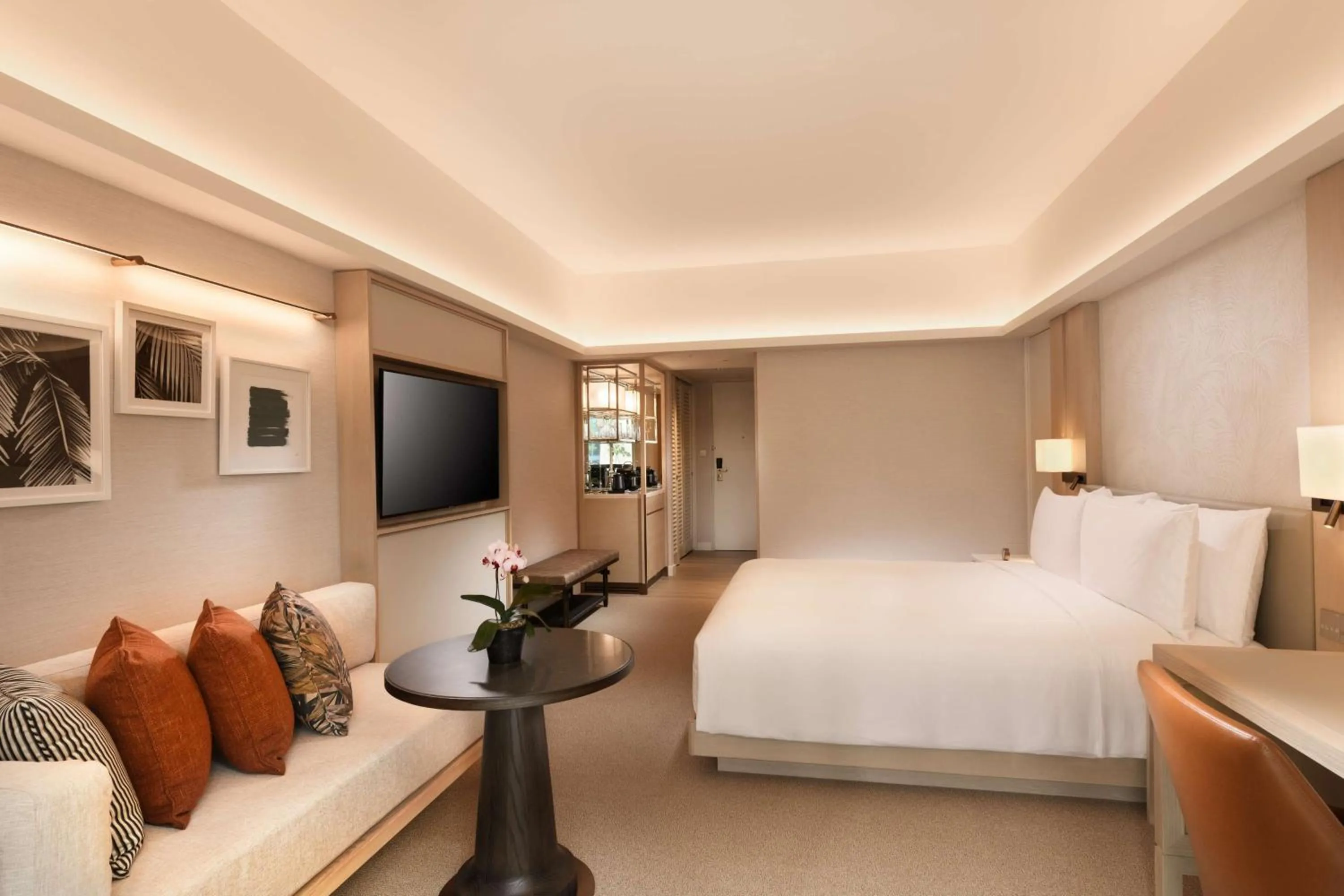 King Premium Balcony Room in Conrad Singapore Orchard