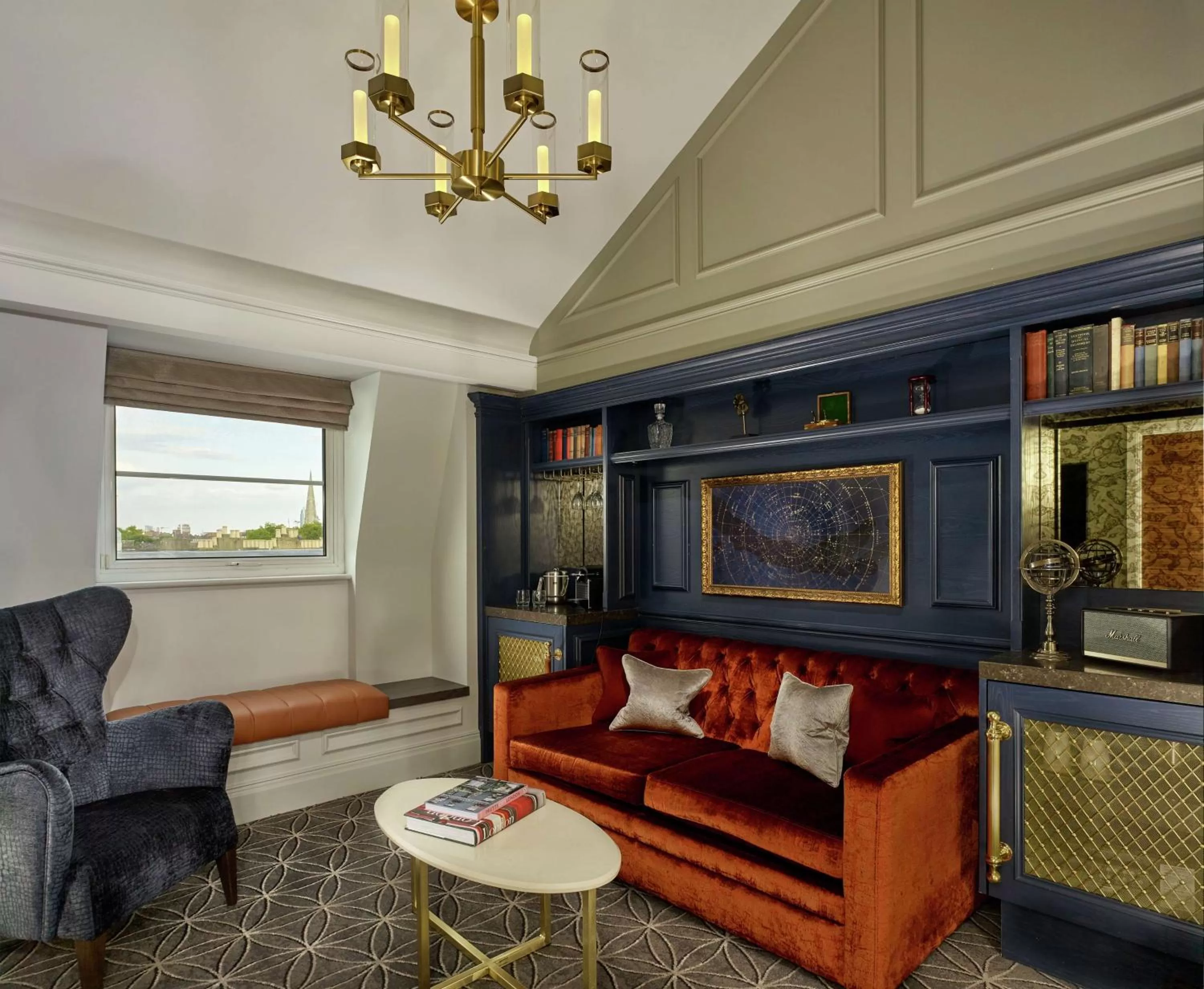 Duplex King Suite in 100 Queen's Gate Hotel London Kensington, Curio Collection by Hilton
